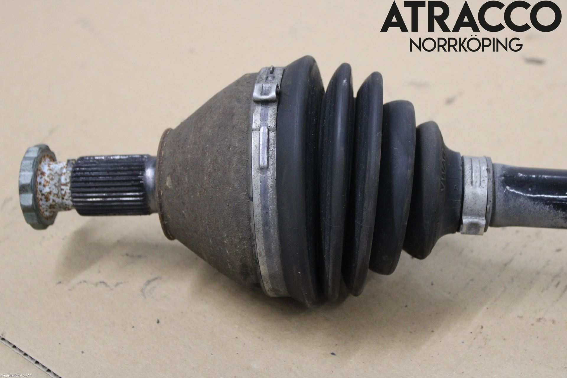 Volkswagen VW T-CROSS 19- Drivaxel Fram Vänster