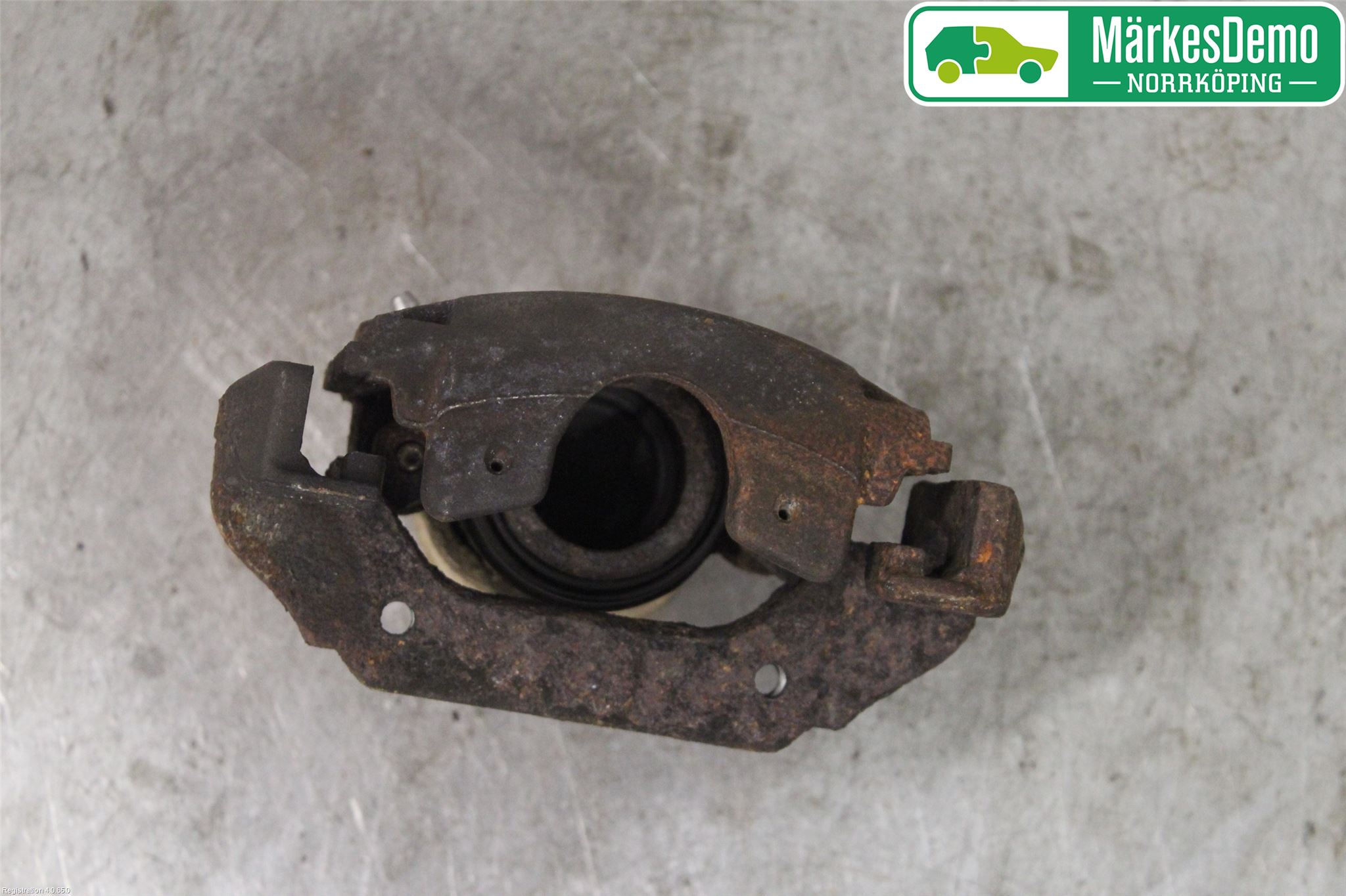 Ford FIESTA     06-08 Bromsok Fram Höger