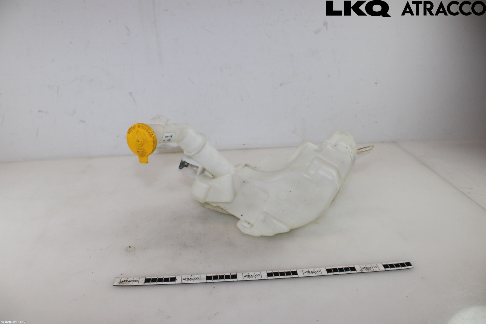 Mazda 3 I 03-06 Spolartank Vindruta-Strål