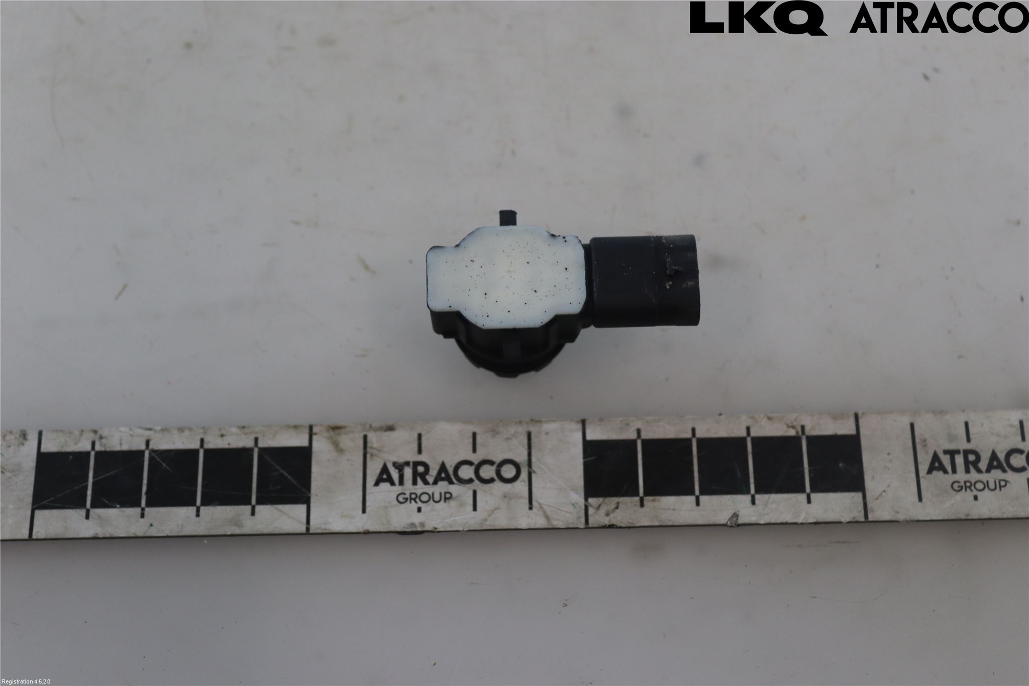 Volvo V60 19- Parkeringshjälp Frontsensor