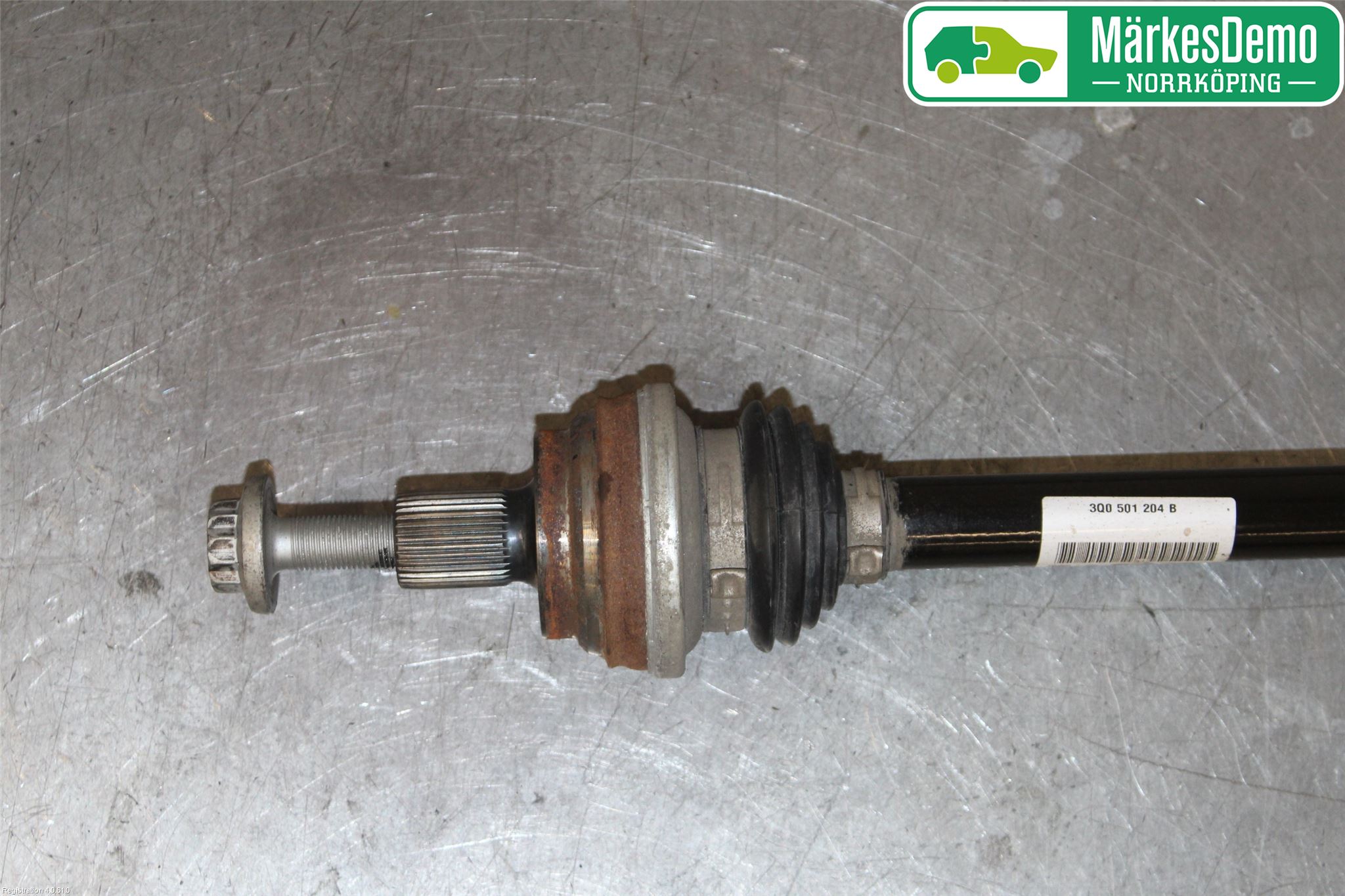 Volkswagen VW TIGUAN 16-24 Drivaxel Bak Höger