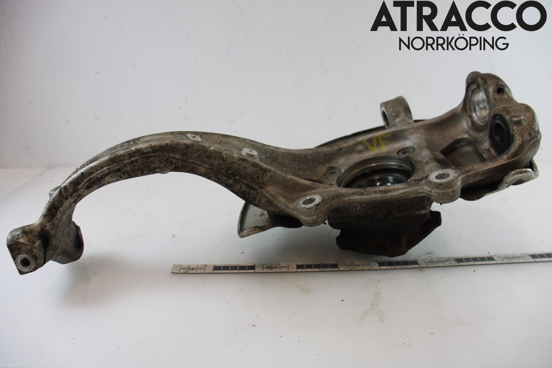 Audi Q5/SQ5 17- Styrspindel Lagerhus Vä