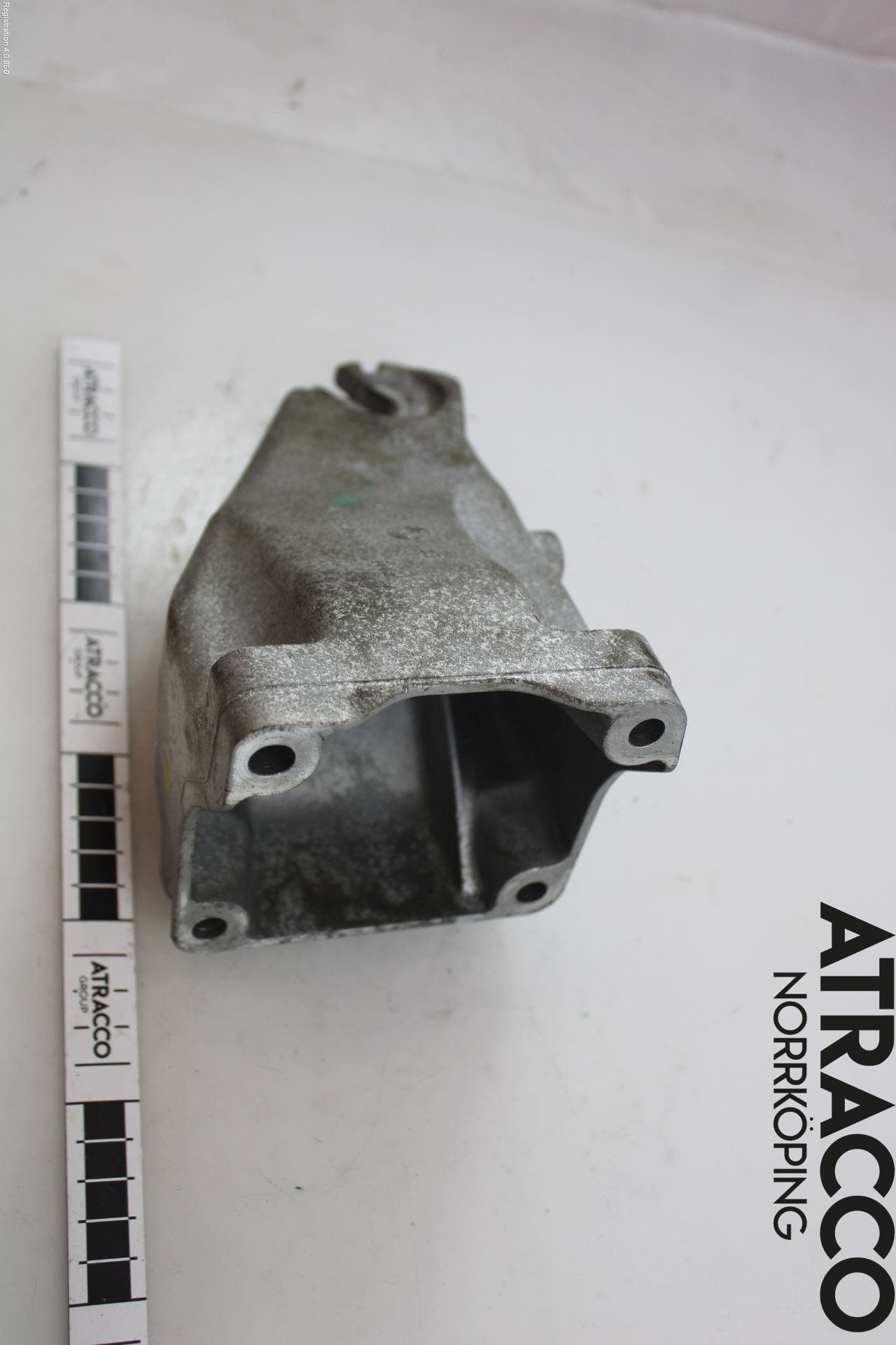 Mercedes-Benz MB AMG GT (C190/R190) 14-22 Motorfäste