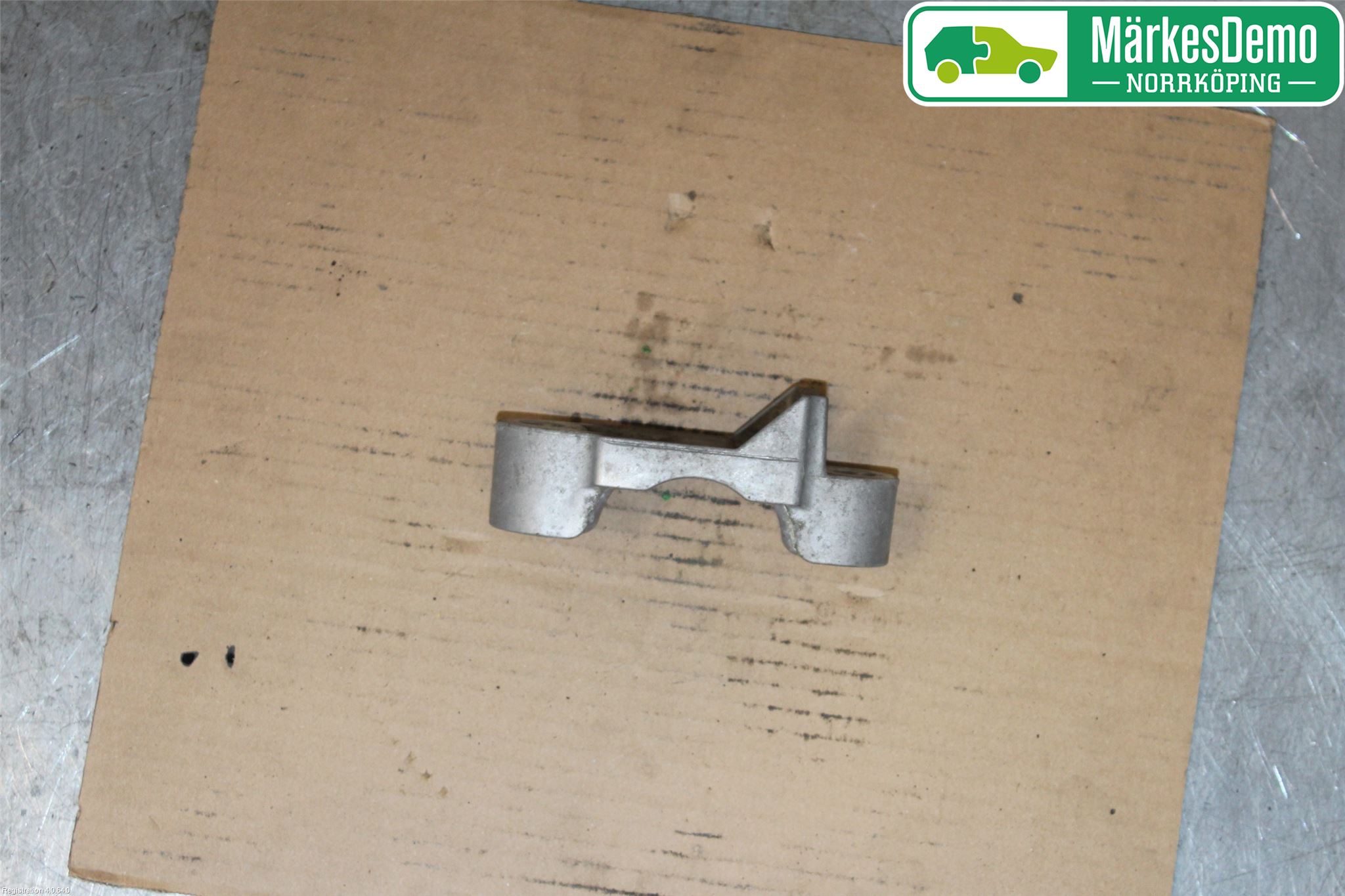 BMW 5 F10/F11/F18 09-17 Krängningshämmarfäste