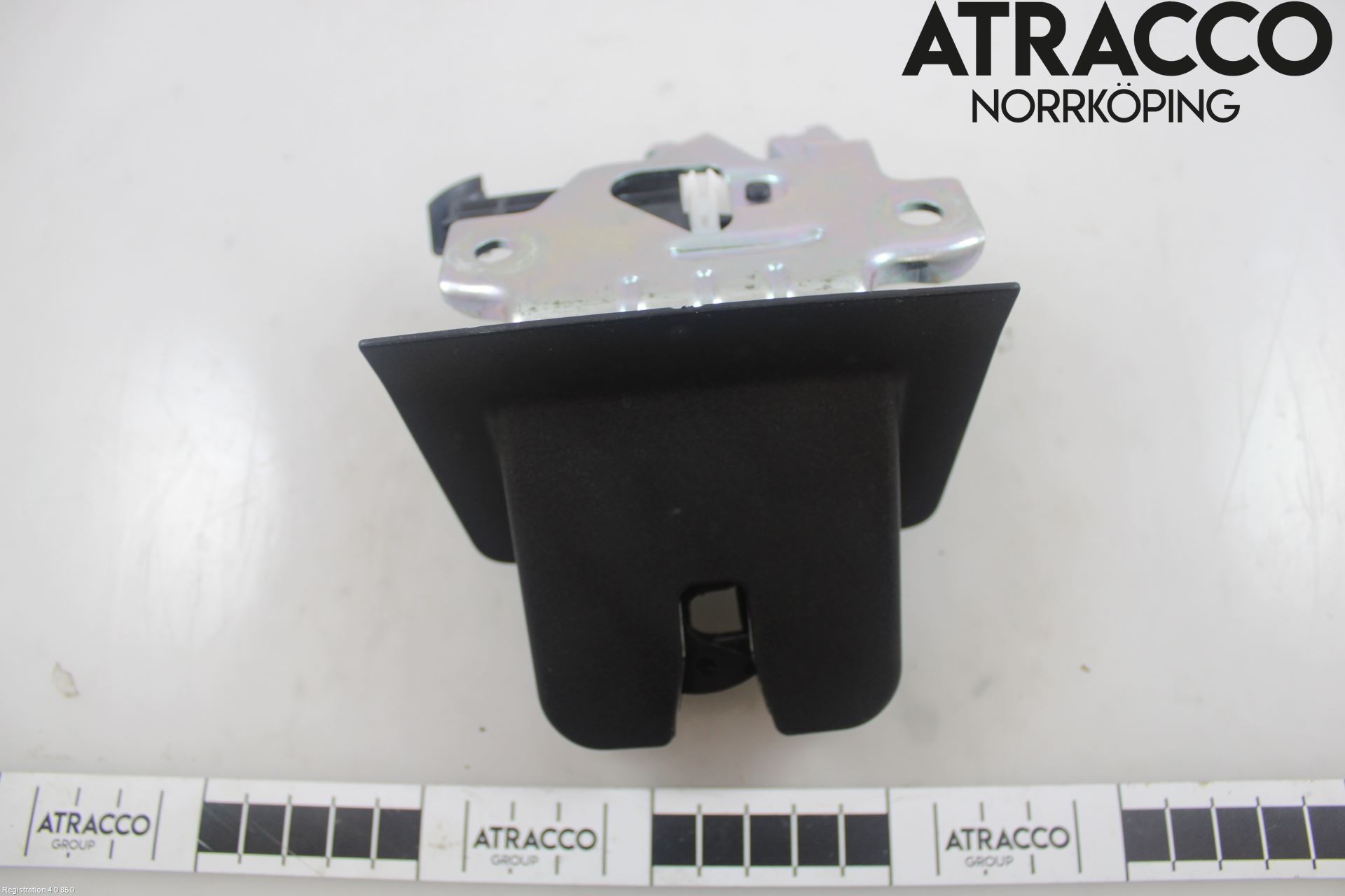 Audi A3/S3 8Y 21- Låskista Baklucka