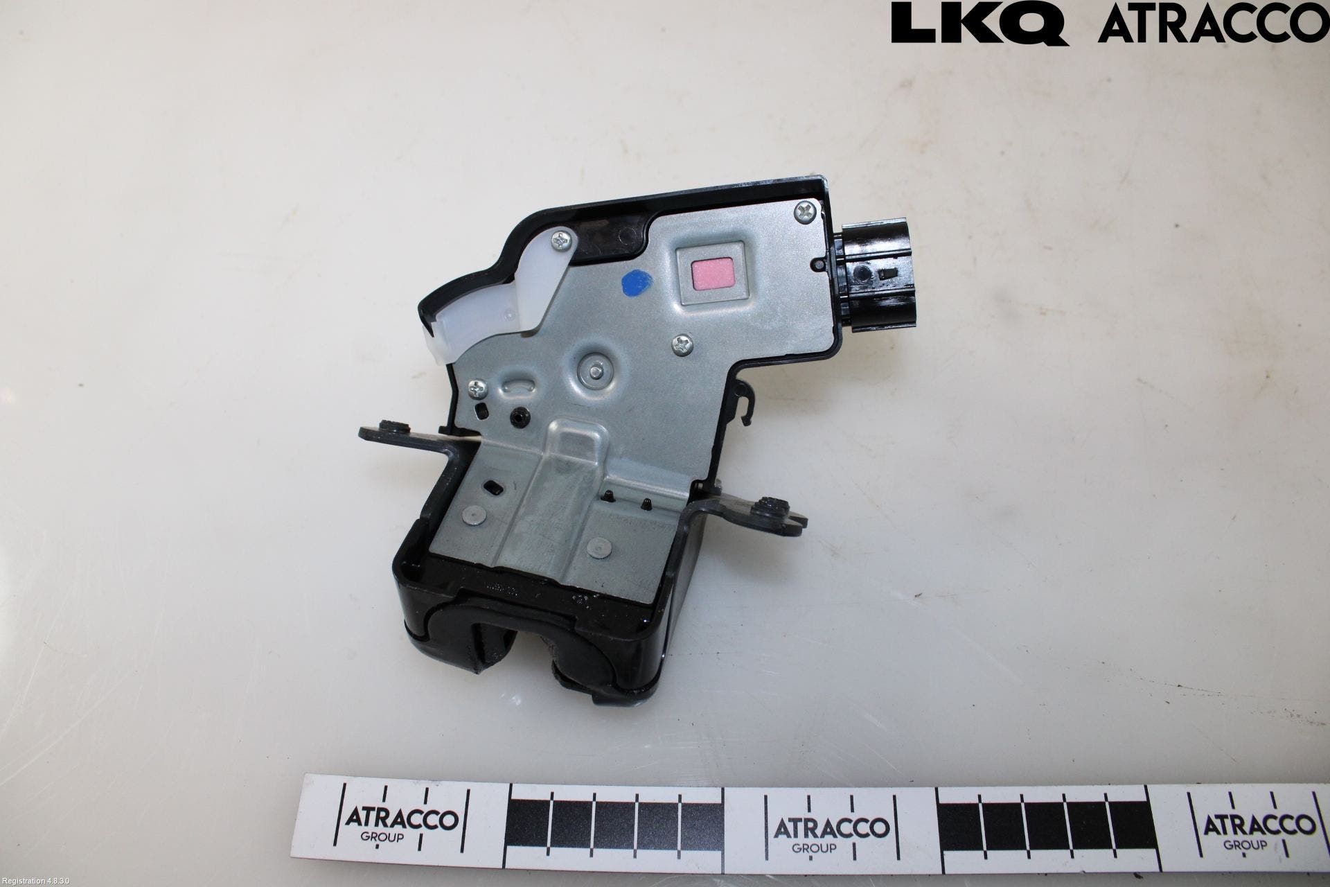 Toyota C-HR 16-23 Låskista Baklucka