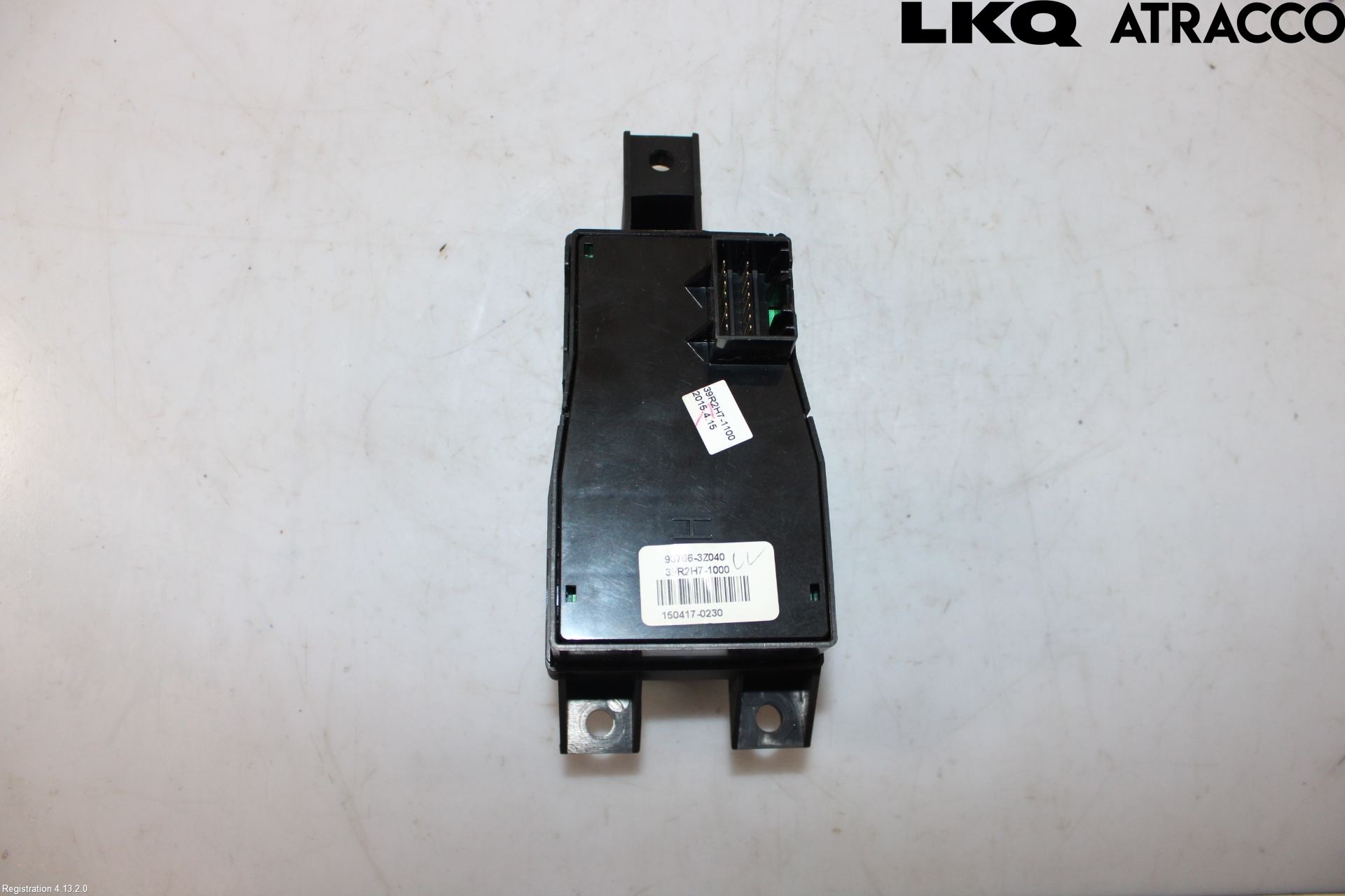 Hyundai i40 16-18 Strömställare Parkeringsbroms