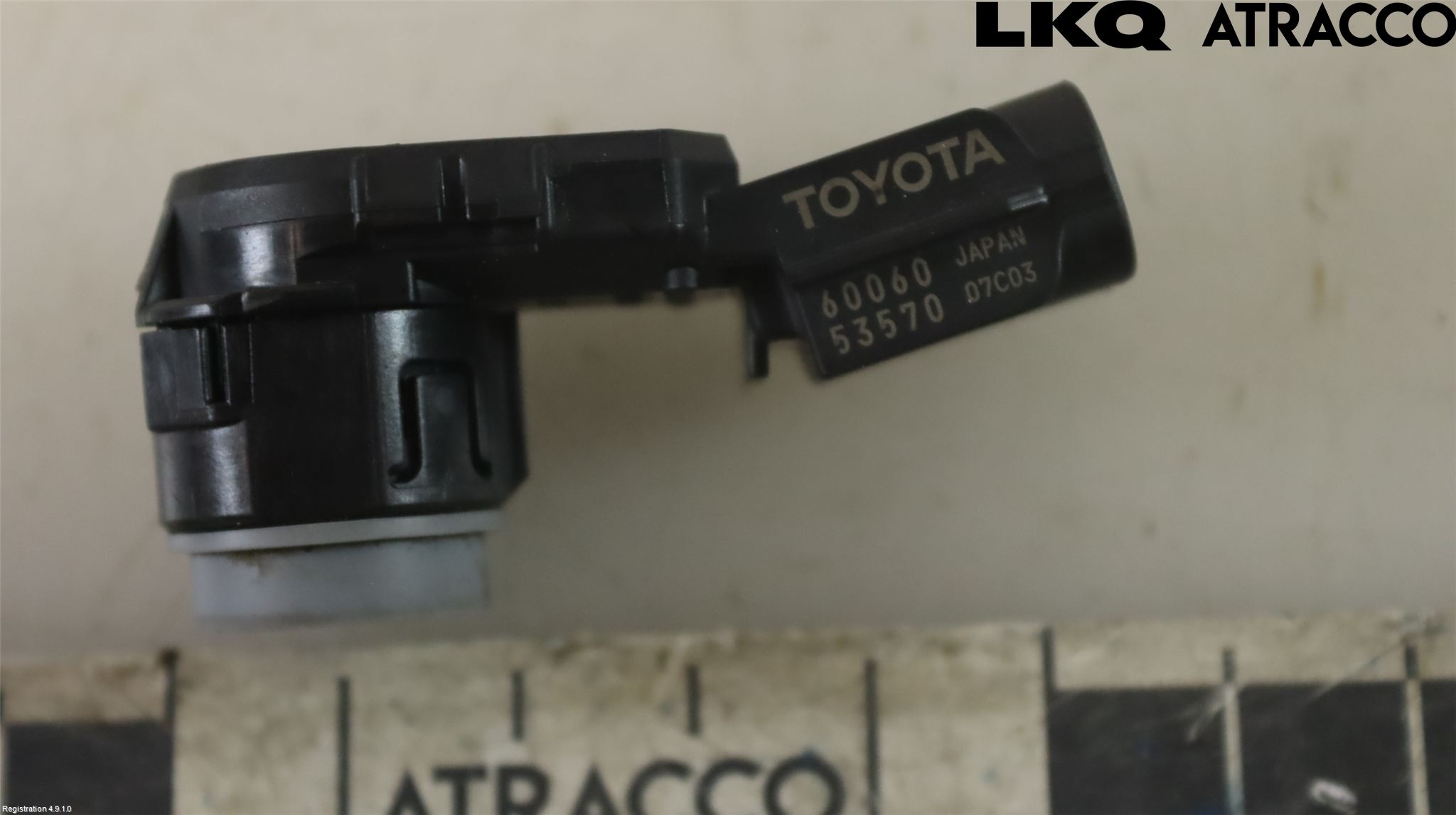 Toyota RAV4 19- Parkeringshjälp Frontsensor