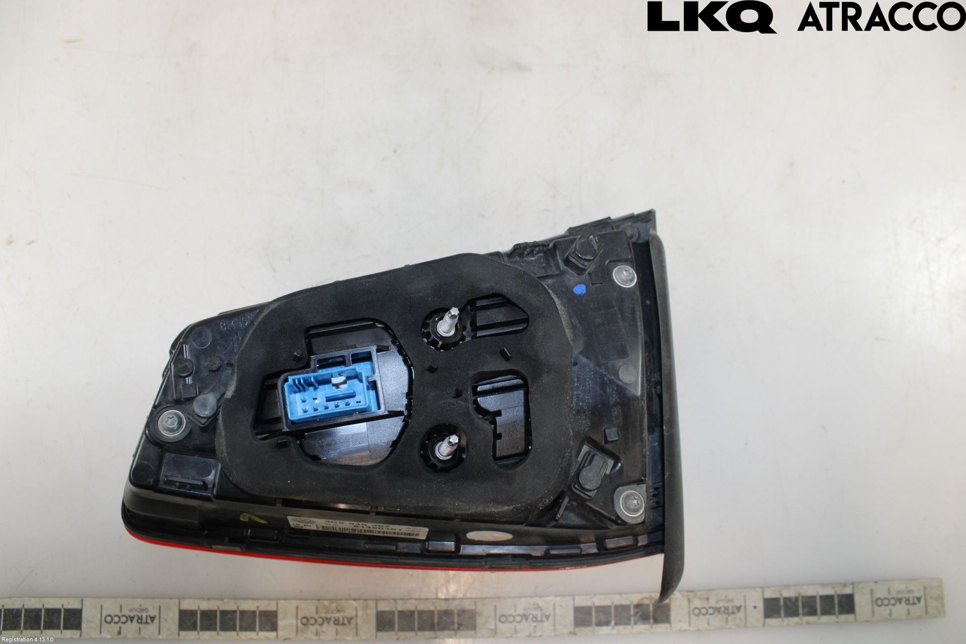 Volkswagen VW PASSAT 15-19 Bakljus Lucka Vä