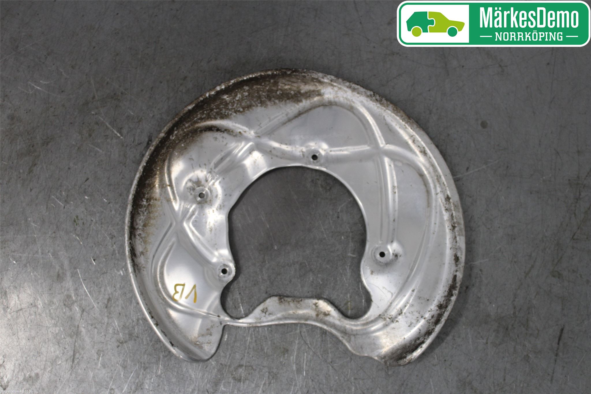 Audi A4/S4 B9 16-19 Bromssköld Bak