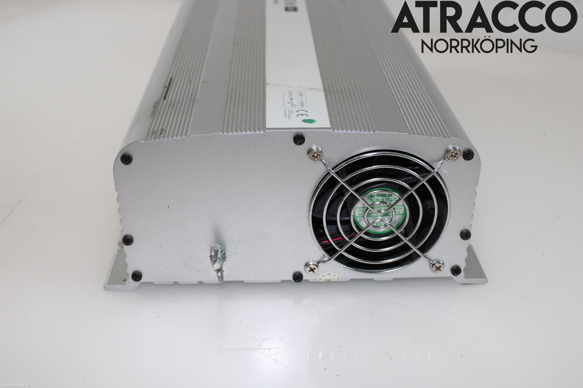 Volkswagen VW CRAFTER II / E-CRAFTER 17- Inverter 12 -> 220 V