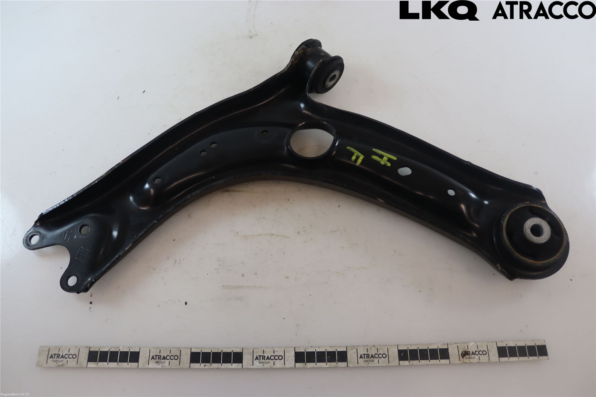 Skoda SUPERB 16-24 Bärarm Fram Undre Hö