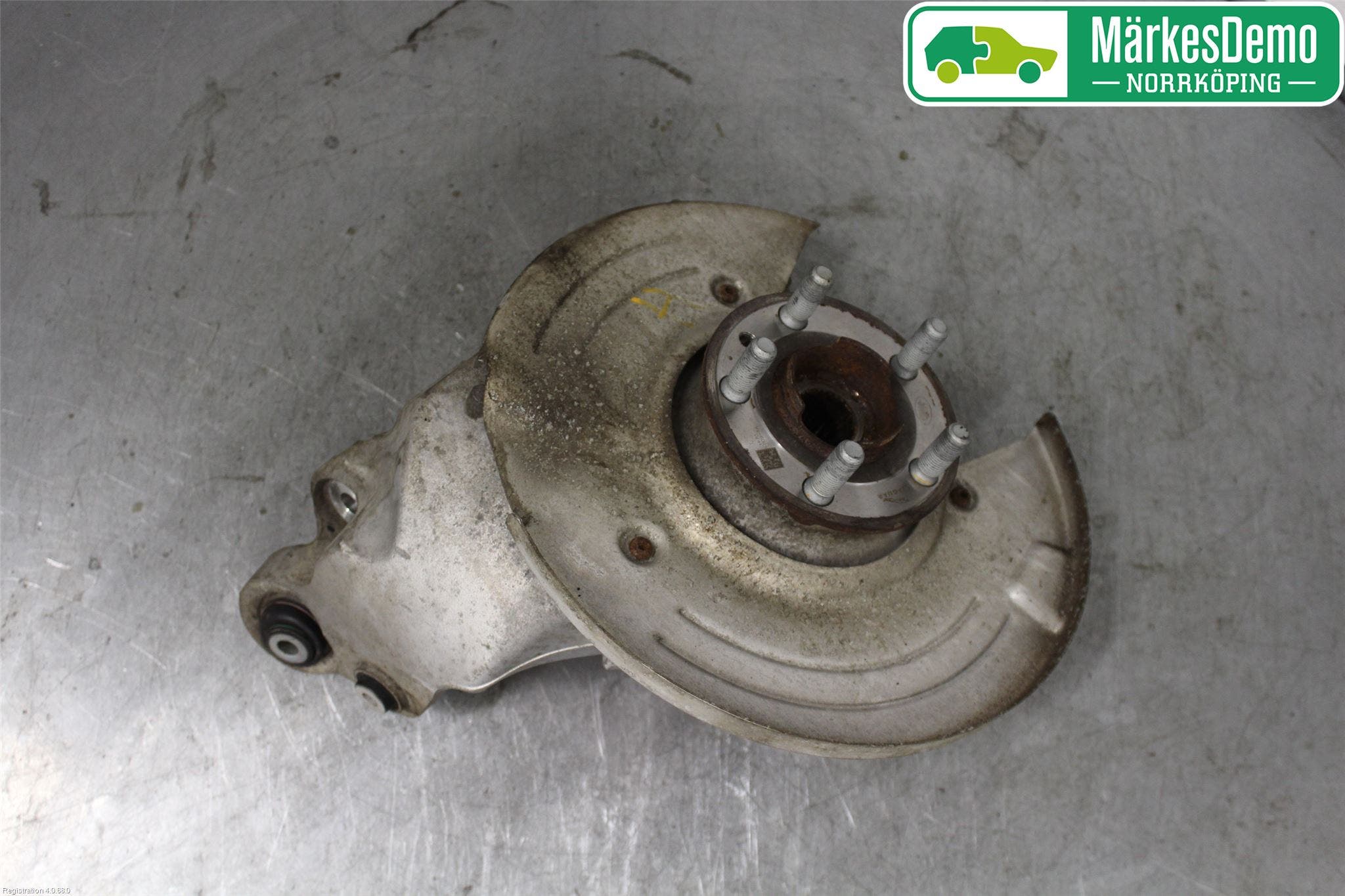 Jaguar F-PACE Hjullagerhus Bak Hö