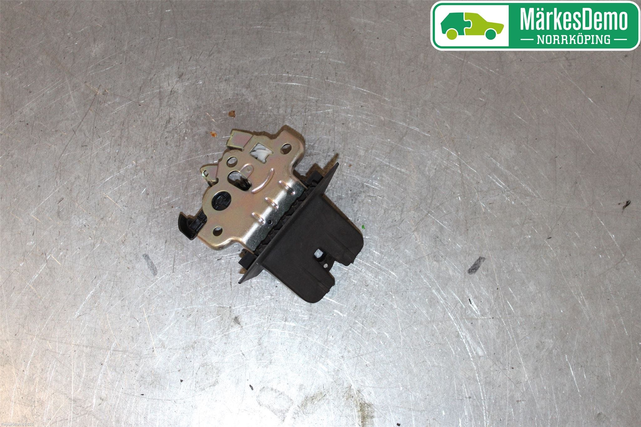 Audi A7/S7 4G 11-17 Låskista Baklucka