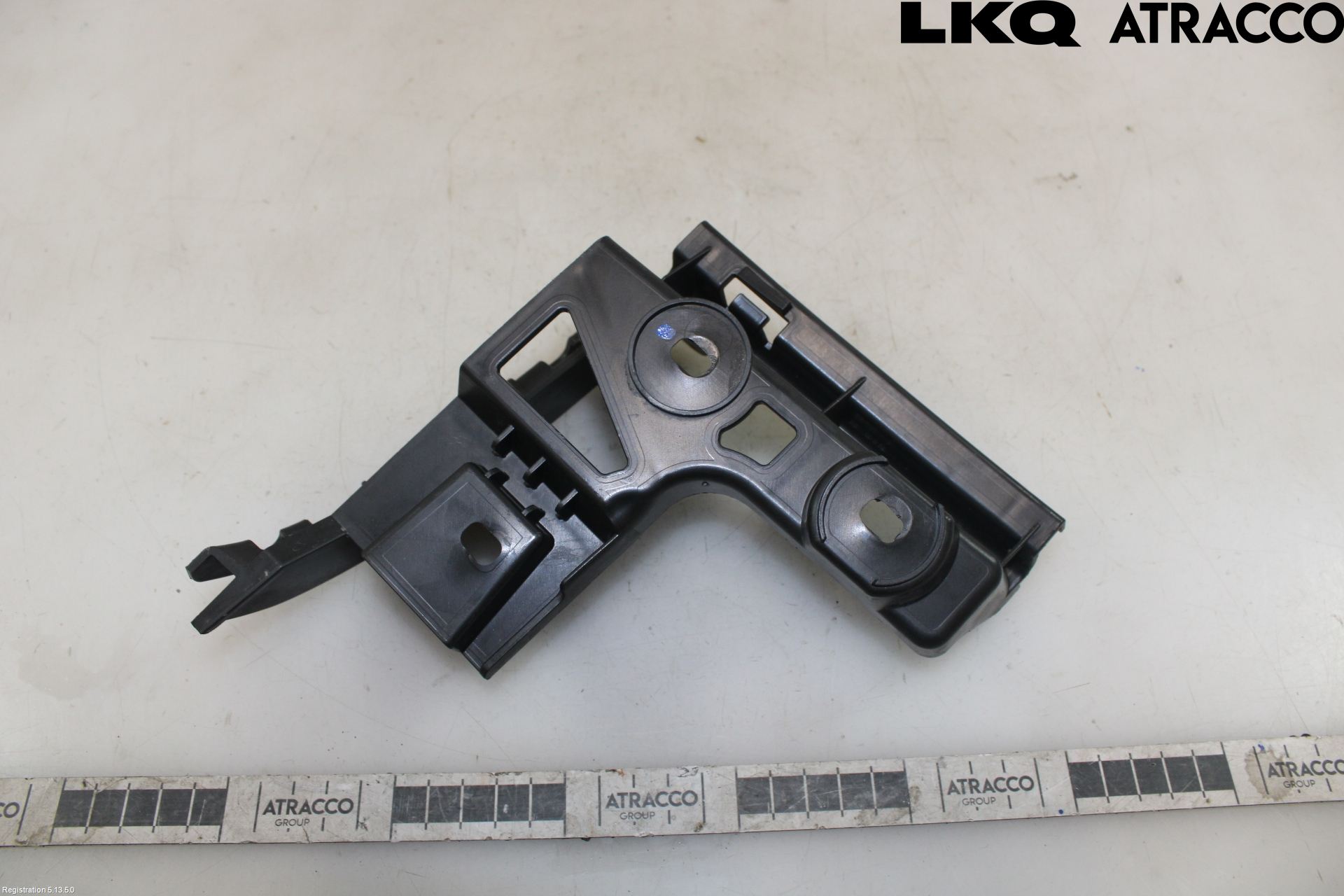 Volkswagen VW TOURAN 10-15 Stötfångarfäste Bak Hö