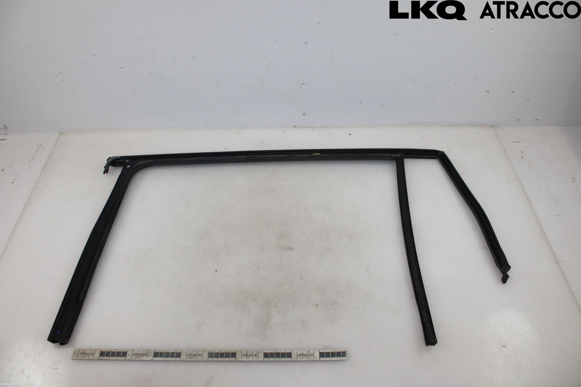 Volkswagen VW PASSAT 15-19 Dörr Dekorlist Bak Hö