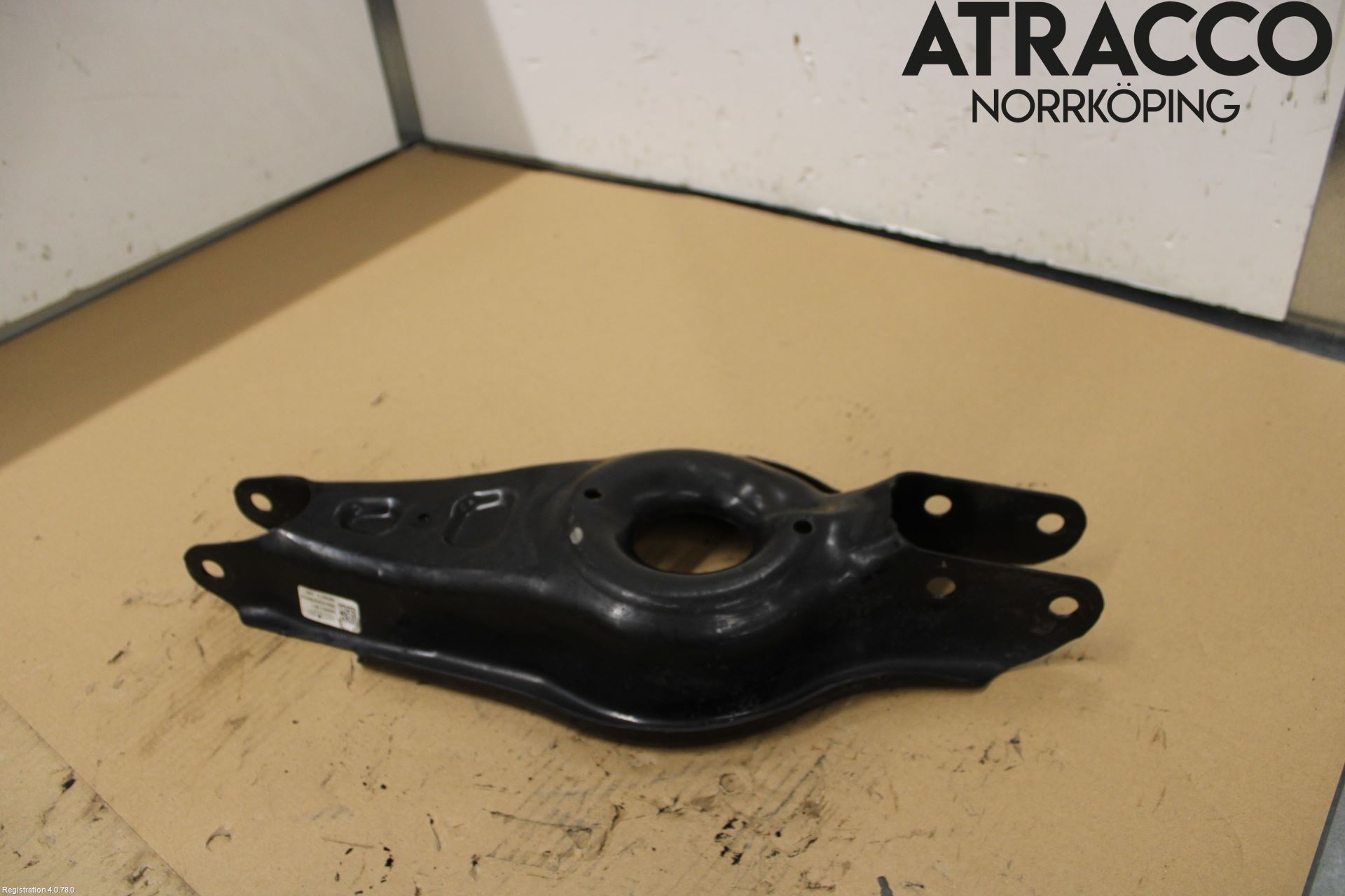 Tesla MODEL 3 17- Bärarm Bak Höger