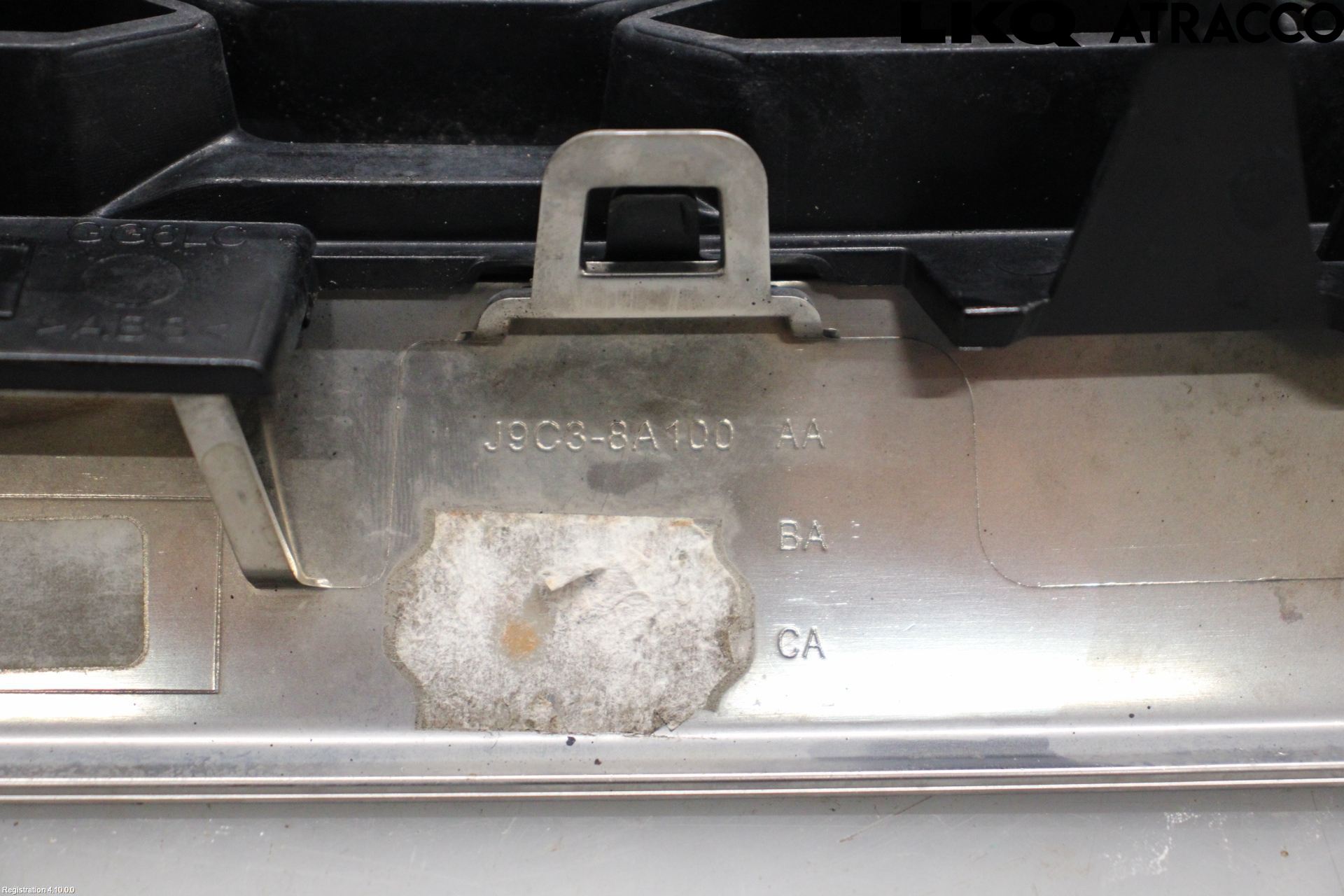 Jaguar E-PACE 17- Grill Komp