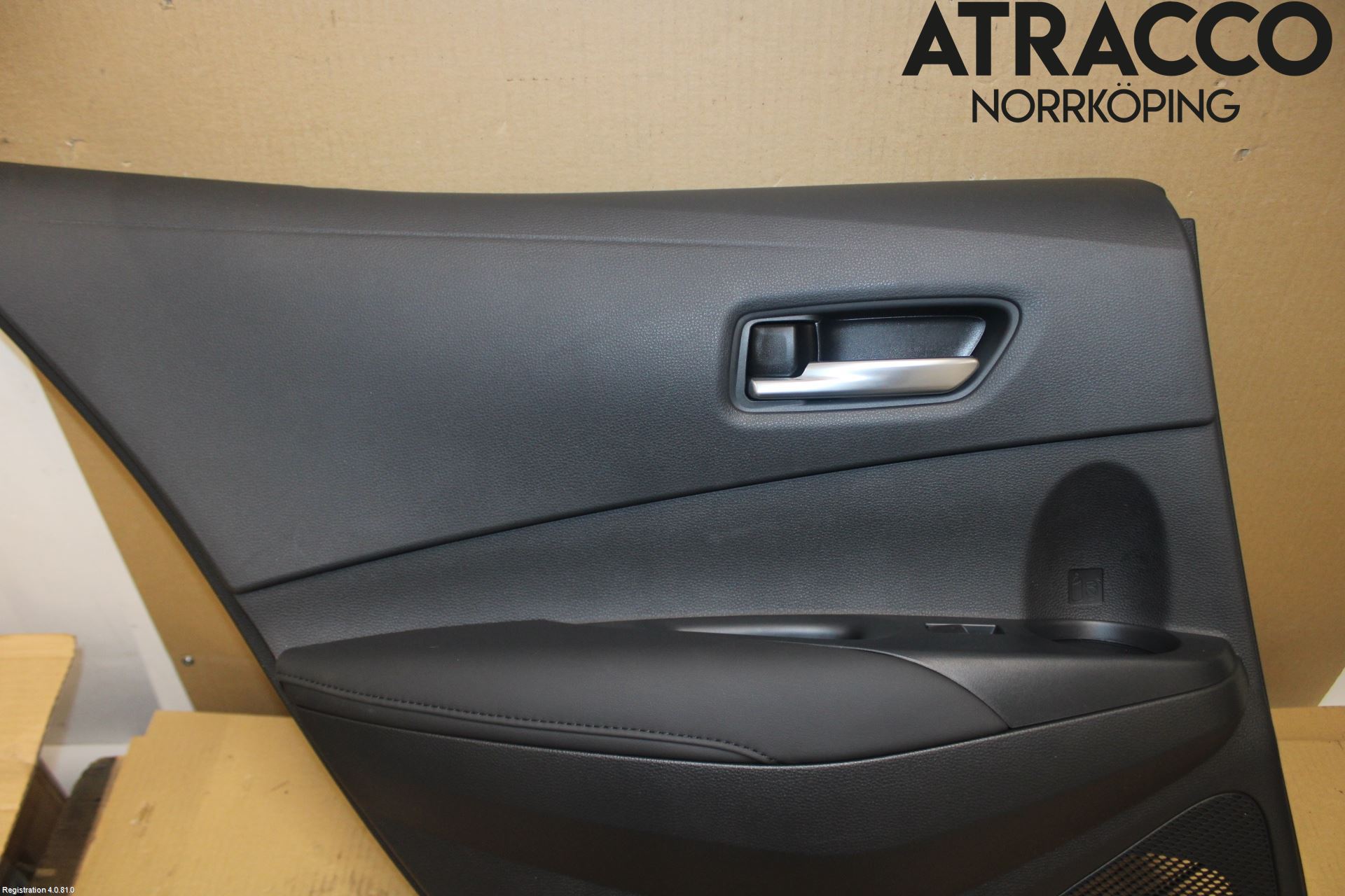 Toyota COROLLA 19- Dörrklädsel Vä