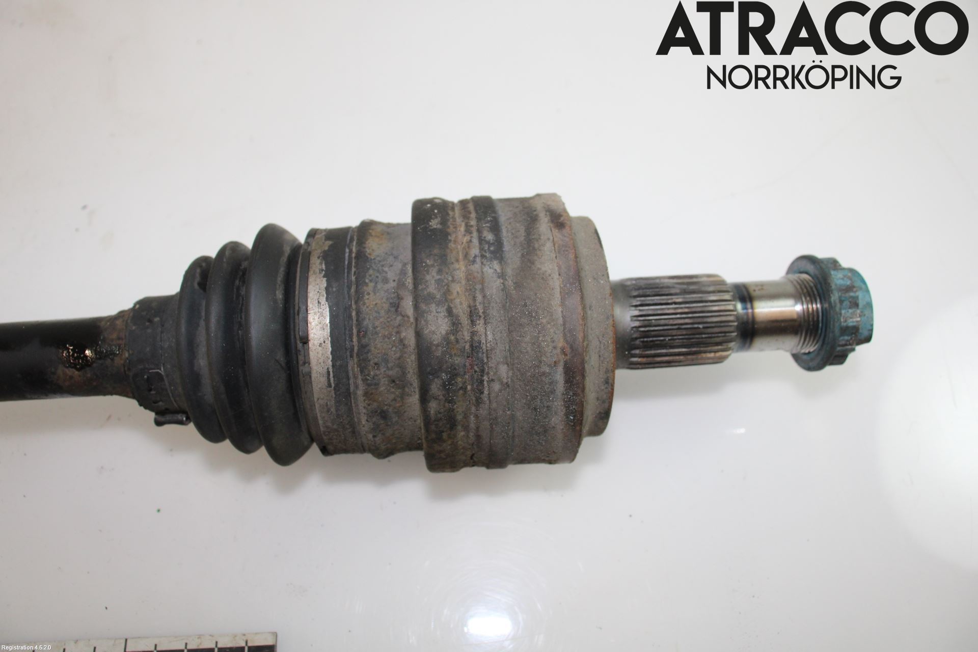 Mercedes-Benz MB E-KLASS (W213) 16-23 Drivaxel Bak Höger