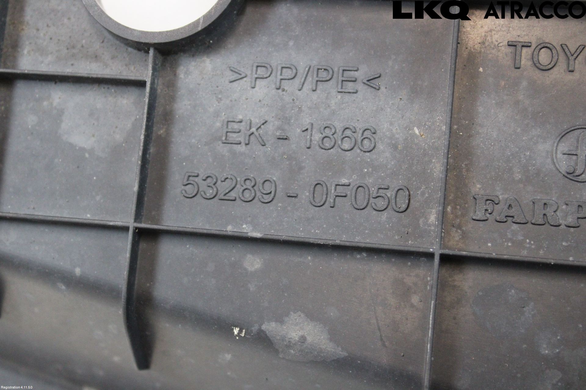 Toyota VERSO 09-18 Täckplast Front