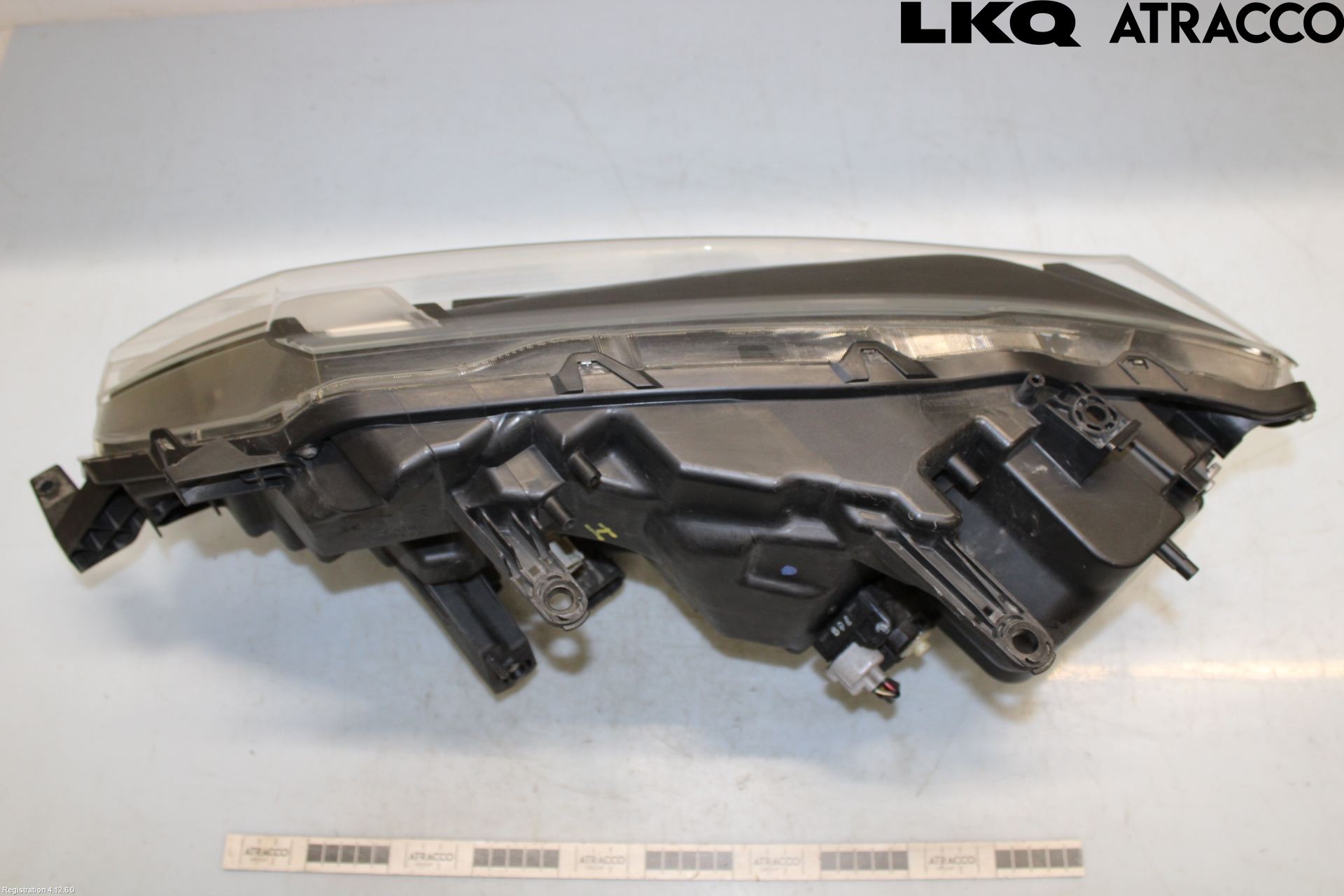 Nissan X-TRAIL 14-21 Strålkastare Höger