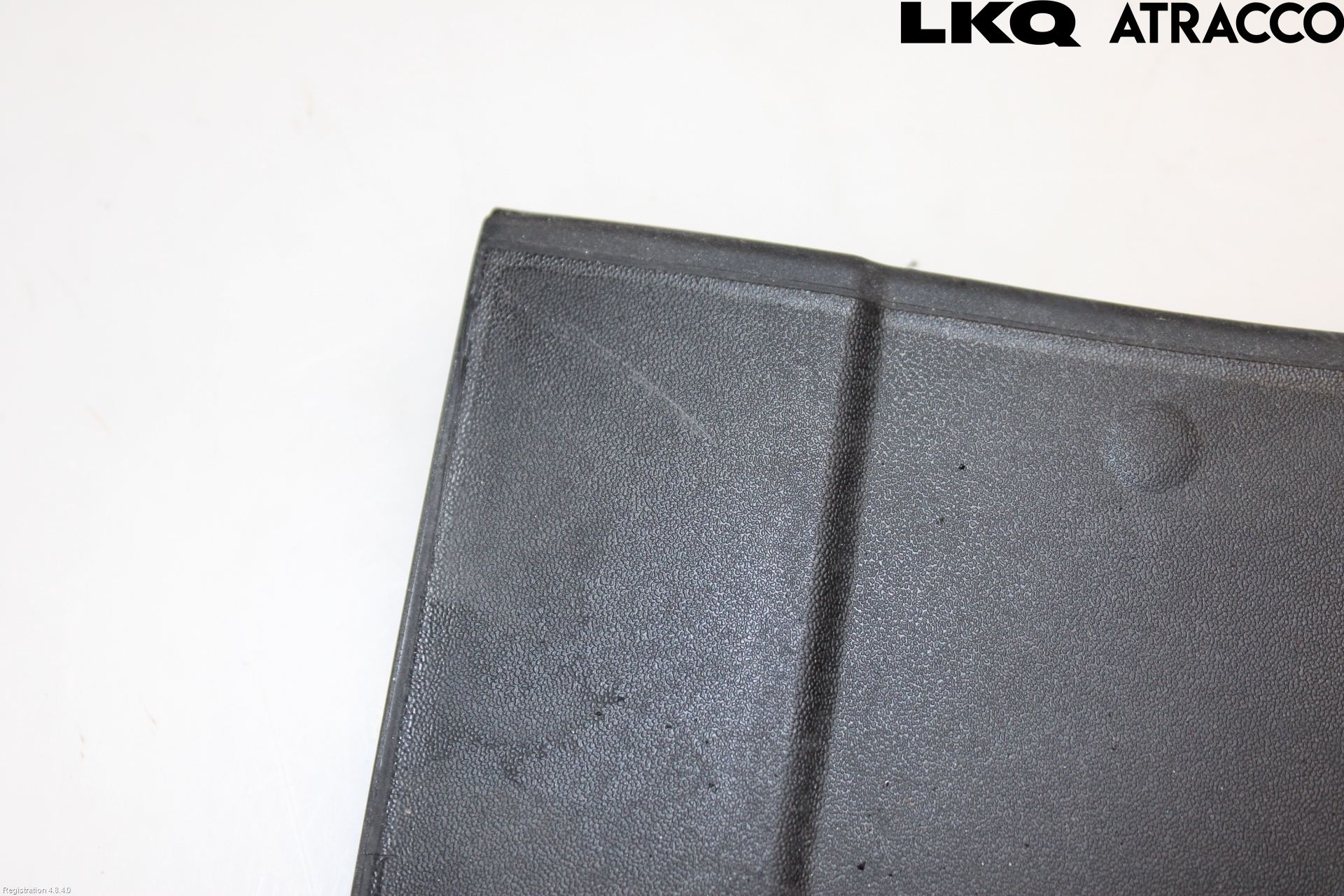 Audi A4/S4 B9 20- Strålkastarsarg Höger