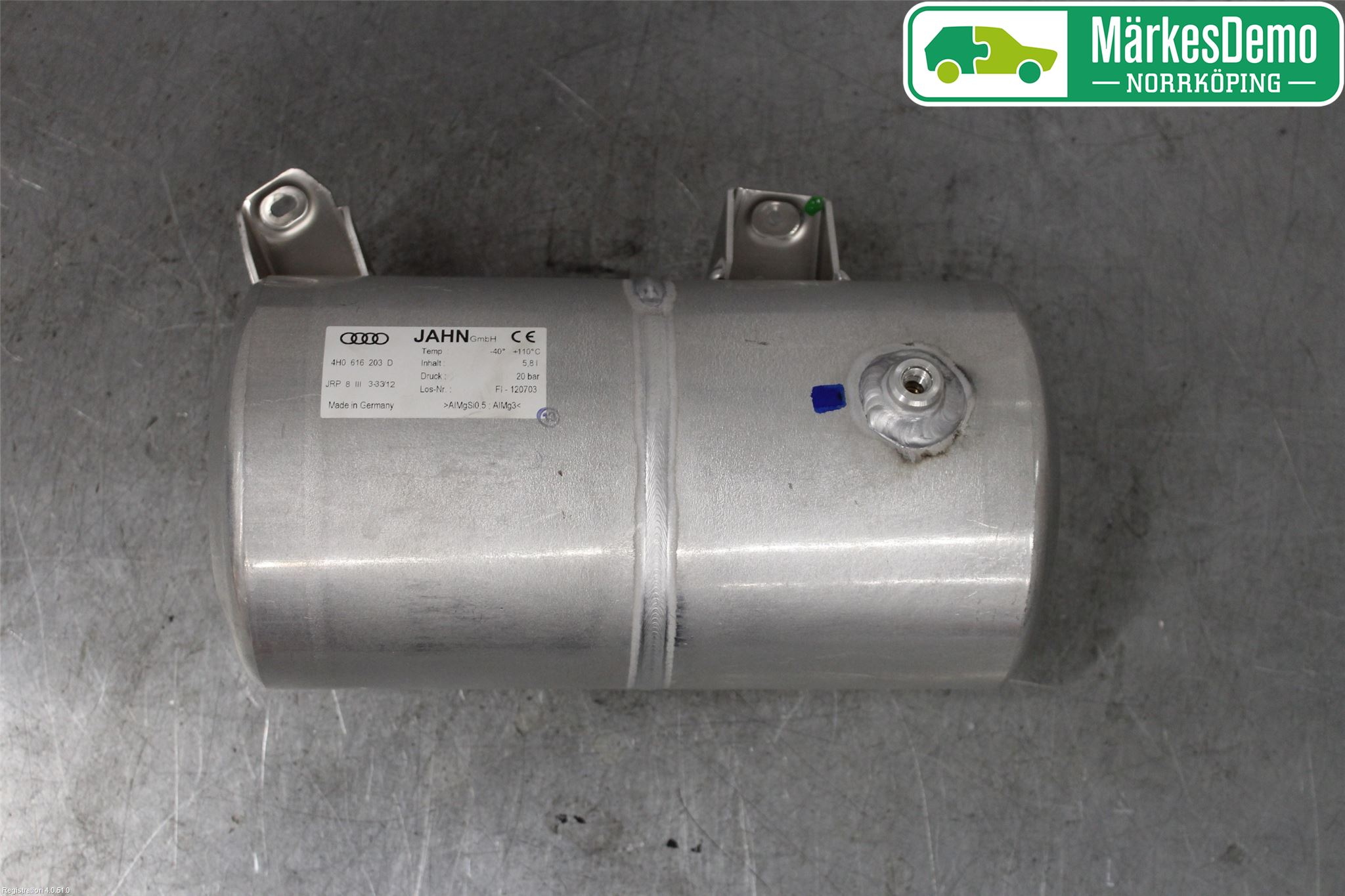 Audi A8/S8 4H 10-17 Nivå/Luftförändring Trycktank