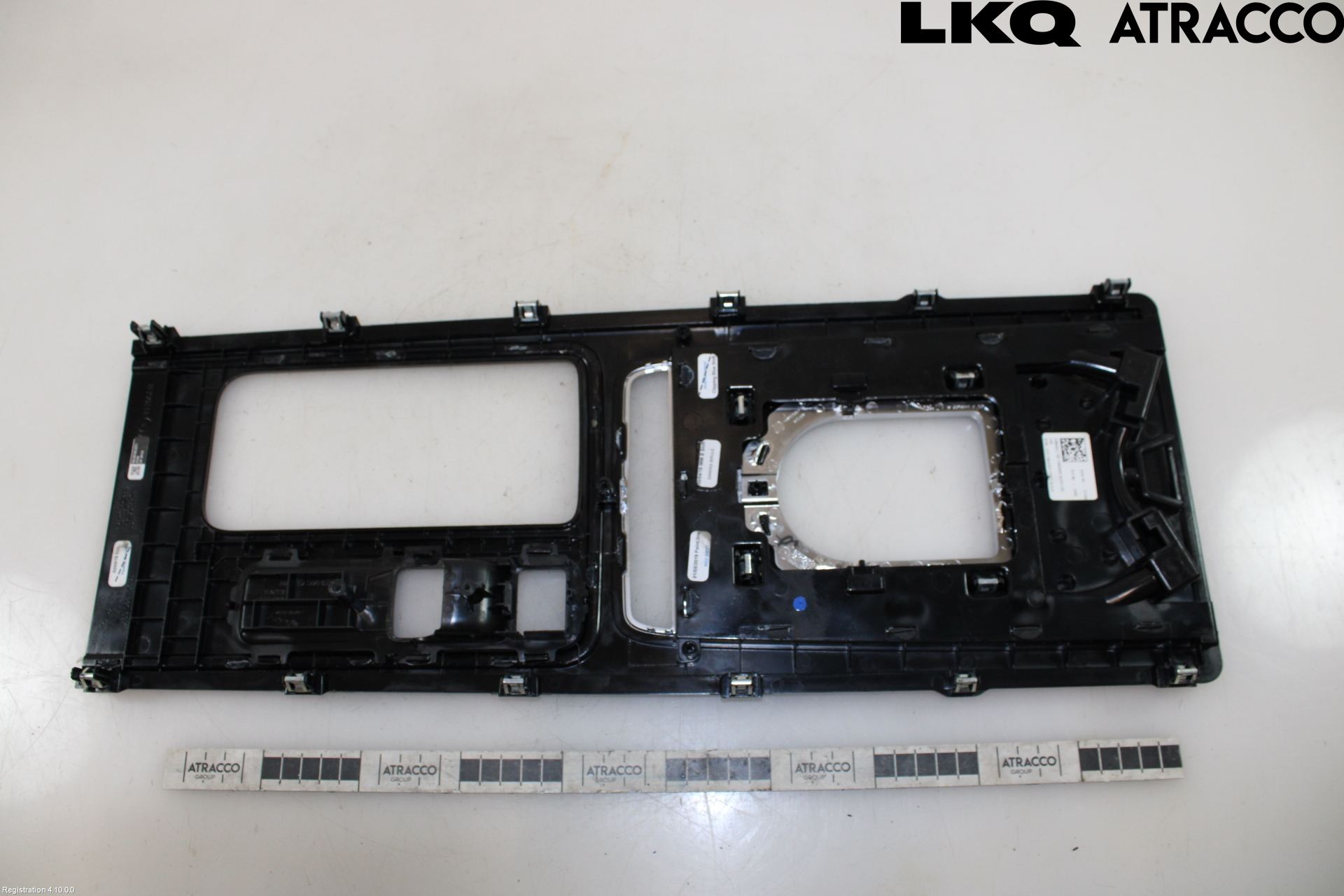 Jaguar F-PACE Instrumentkonsoll Mitt