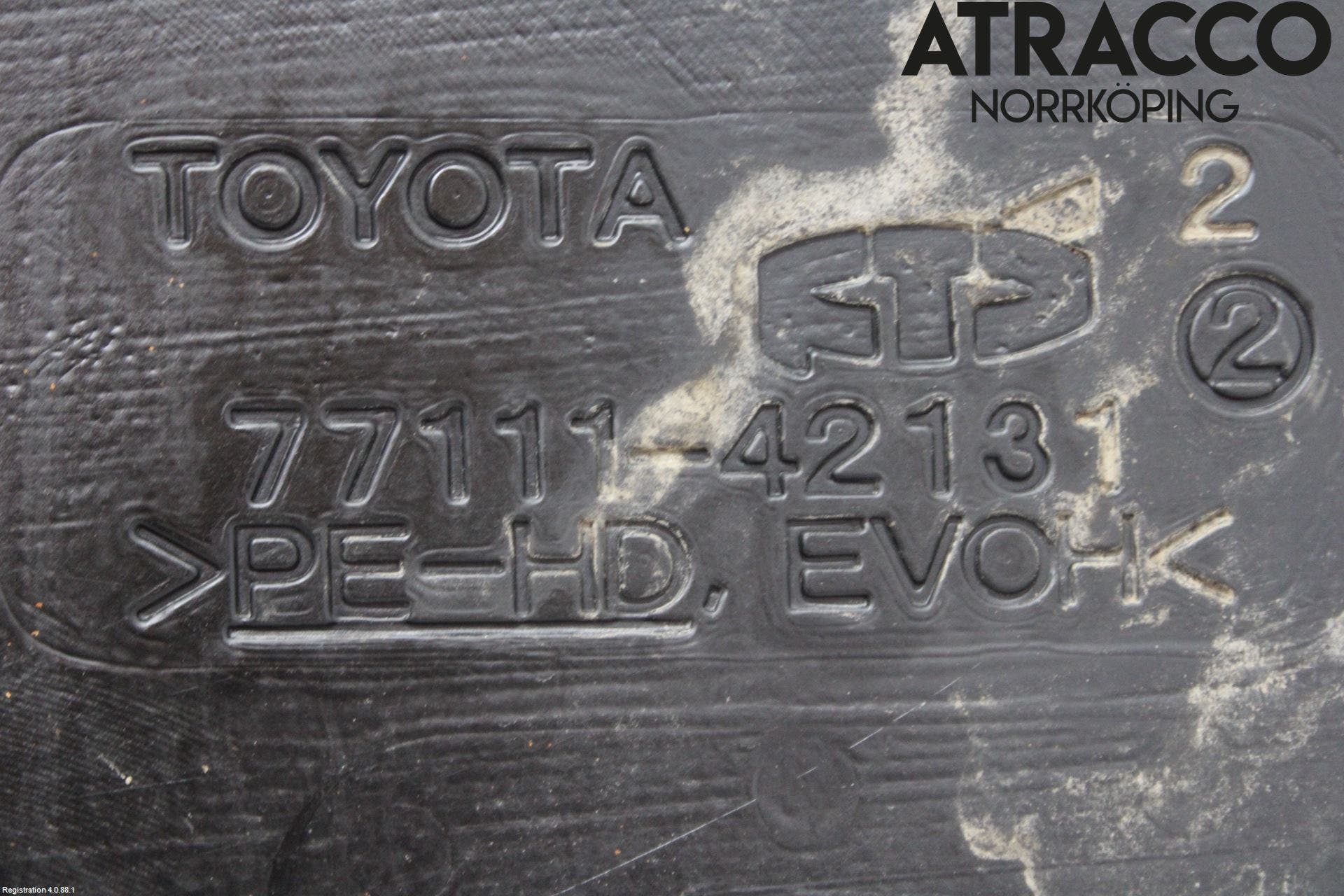 Toyota RAV4 19- Bränsletank Insprutning