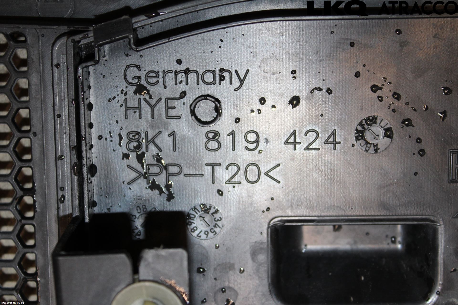 Audi A4/S4 08-11 Torpedplåt-Torpedplast