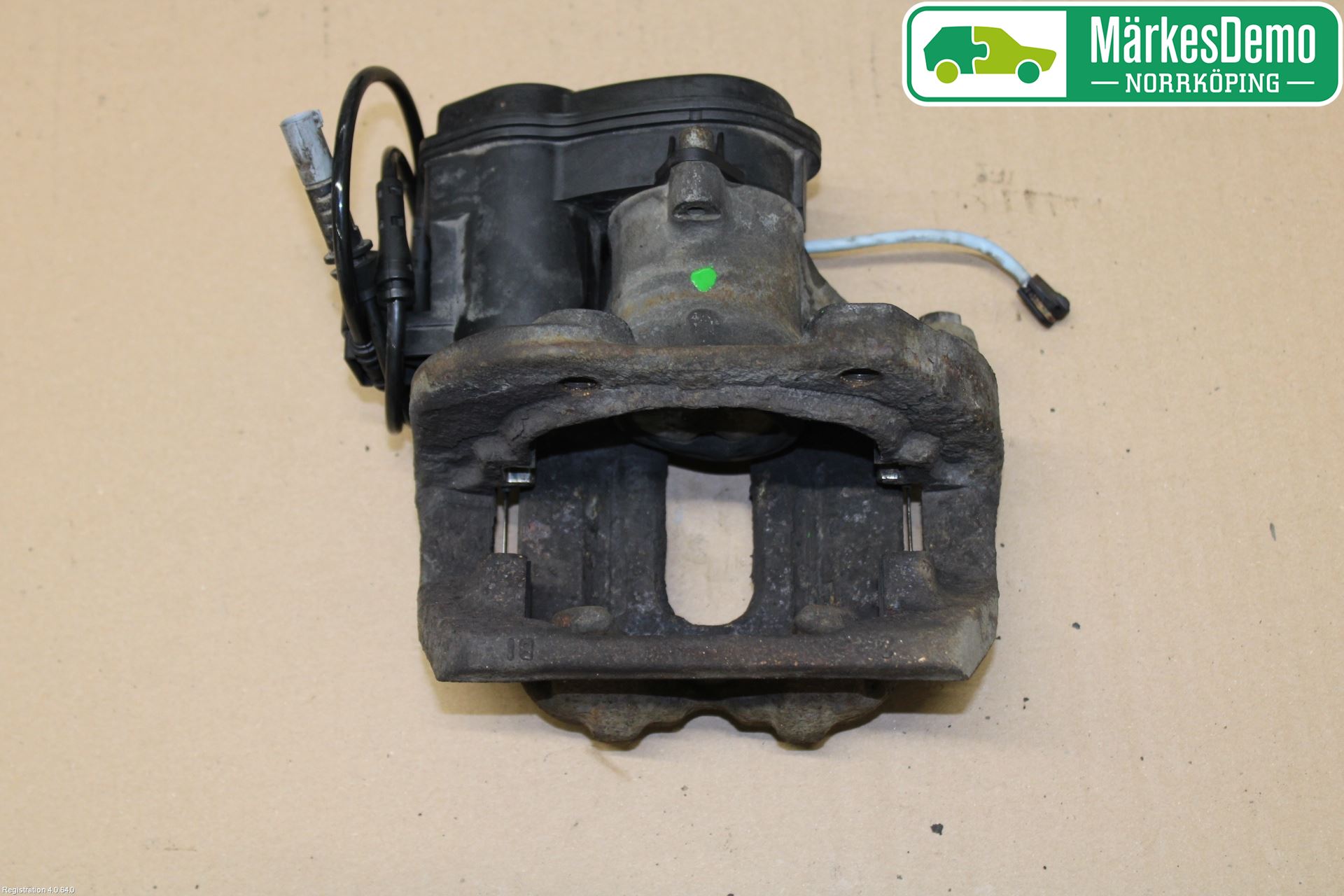 BMW 5 F10/F11/F18 09-17 Bromsok Bak Höger