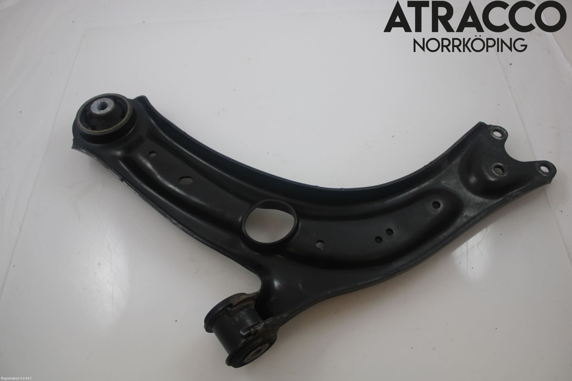Volkswagen VW PASSAT 20-24 Bärarm Fram Undre Hö