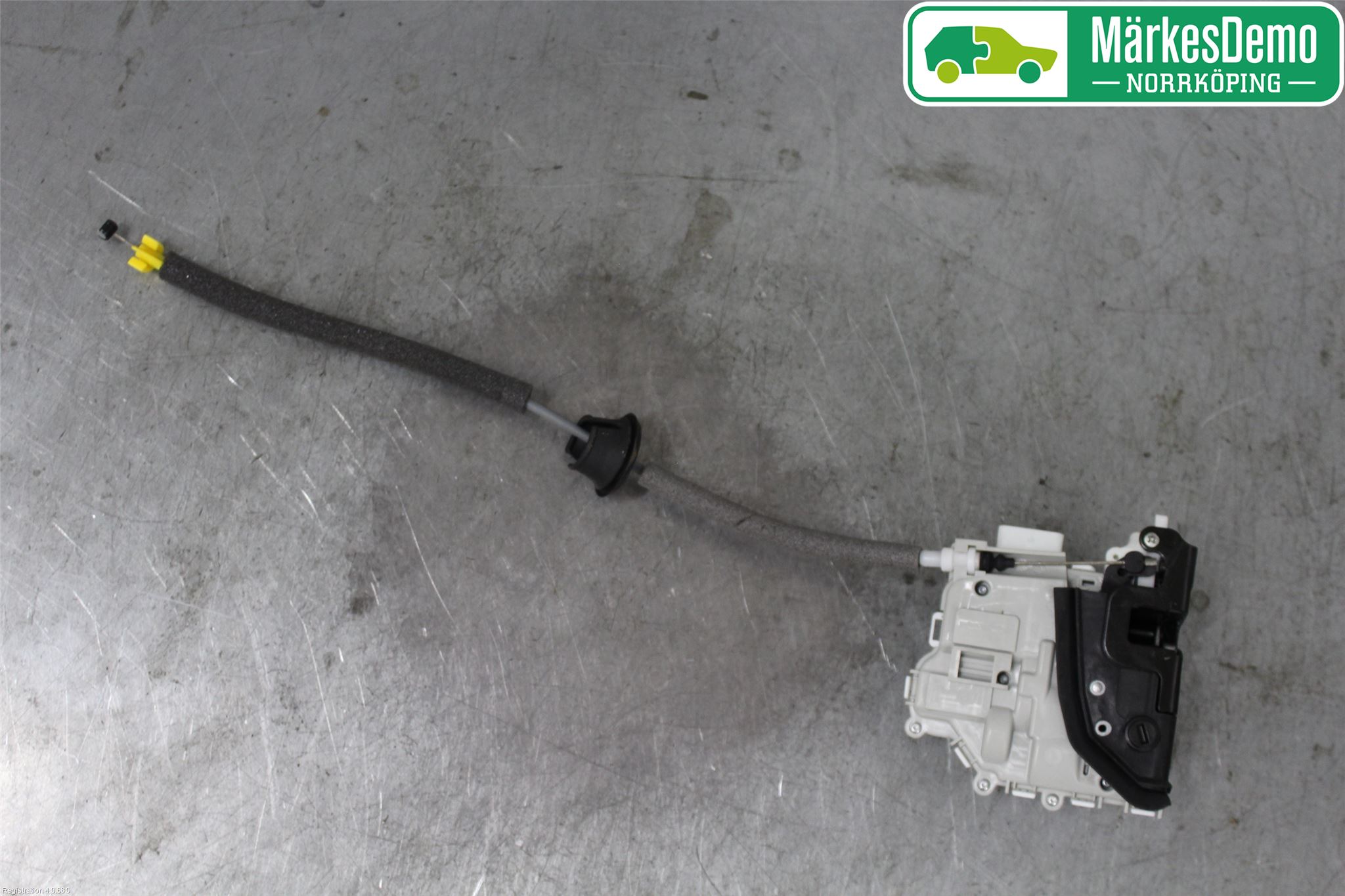 Audi A4/S4 B9 20- Låskista-Dörrlås