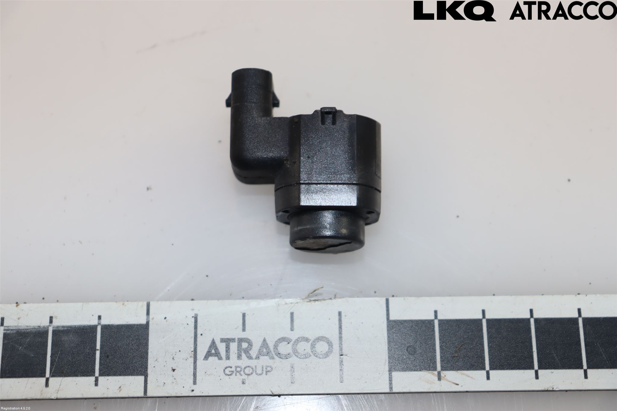 Skoda SUPERB 09-15 Parkeringshjälp Frontsensor