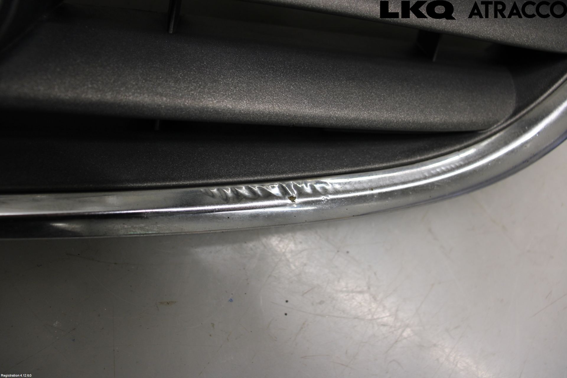 Toyota AVENSIS 98-02 Grill Komp