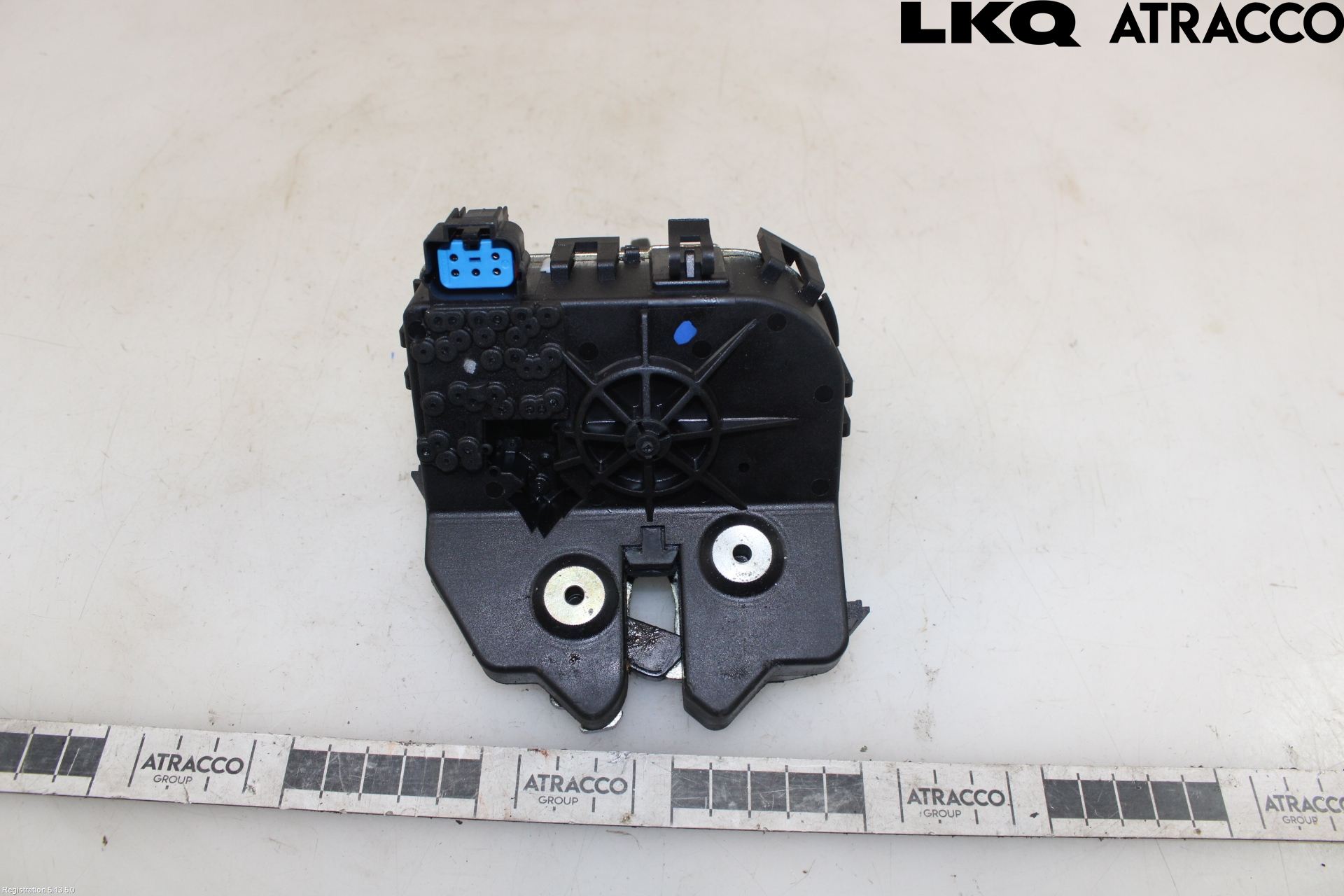 Ford FOCUS     99-04 Låskista Baklucka