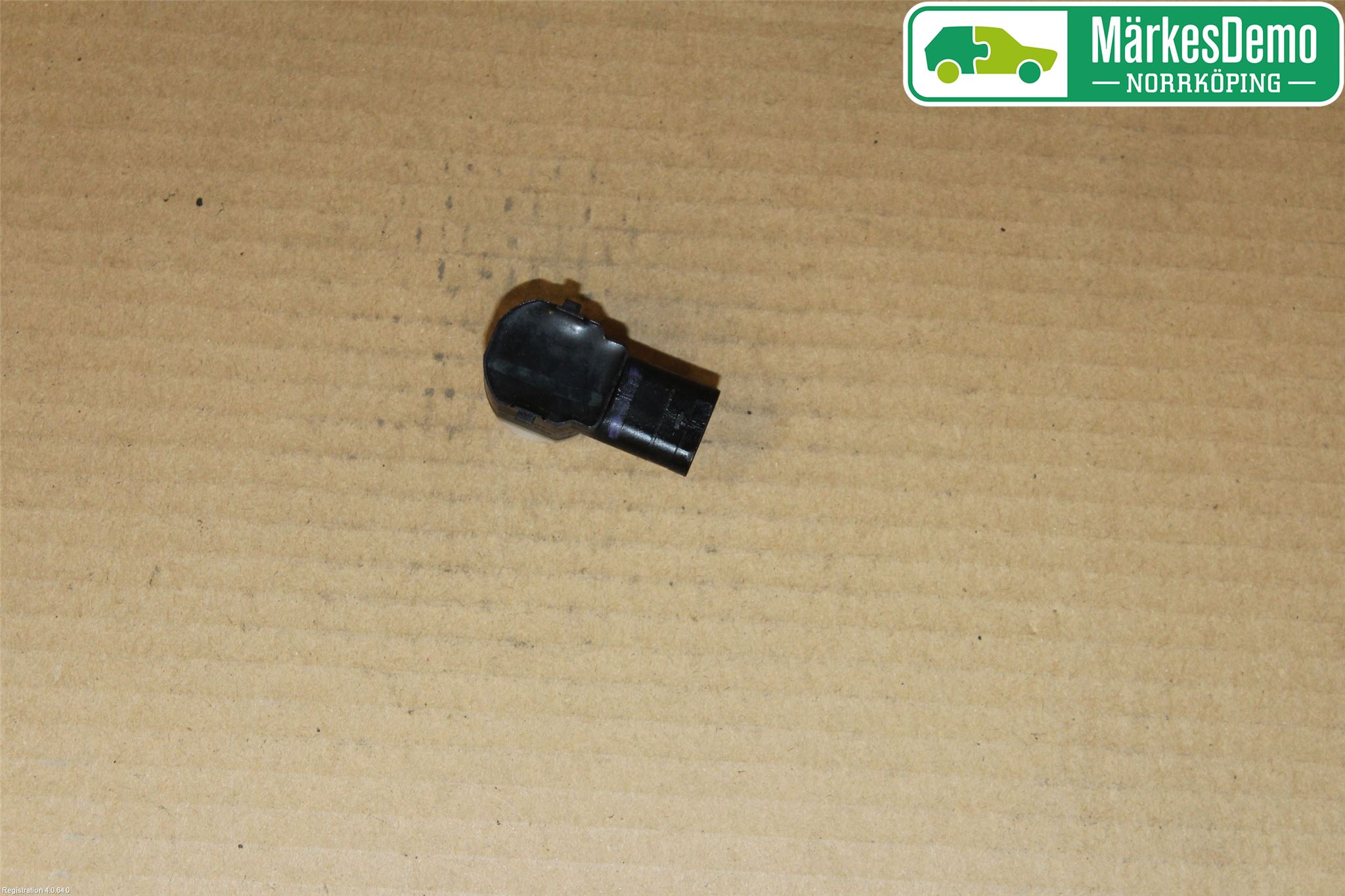 Jaguar XE (X760) 15-24 Parkeringshjälp Backsensor