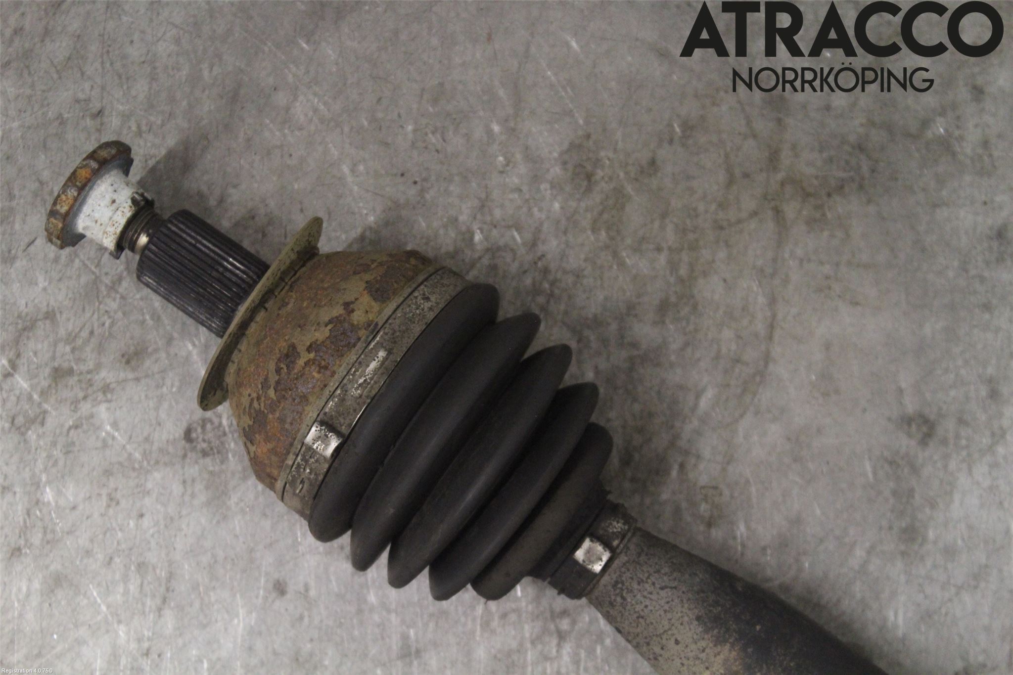 Volkswagen VW POLO VI 18->> Drivaxel Fram Höger