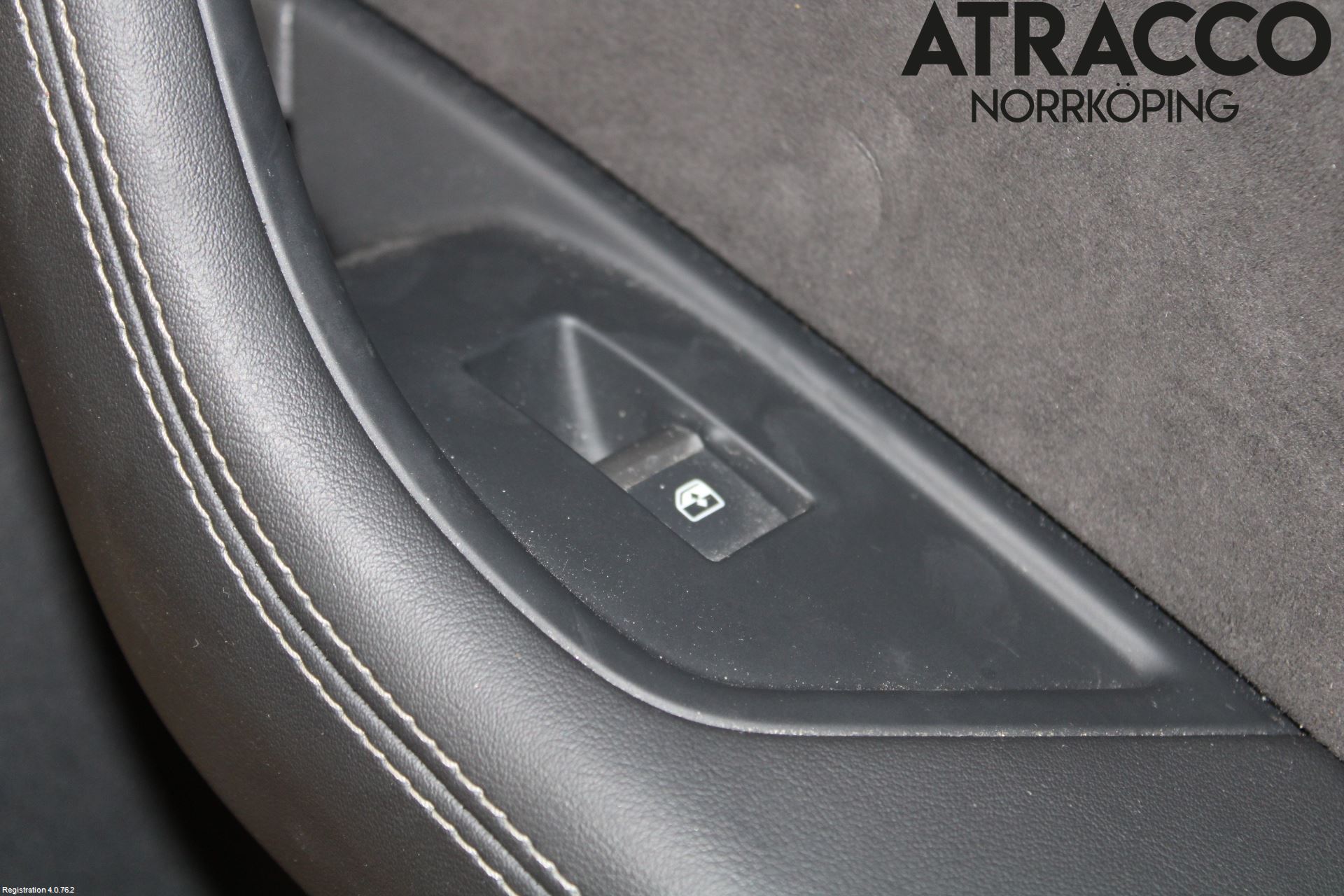 Audi A4/S4 B9 16-19 Dörrklädsel Hö