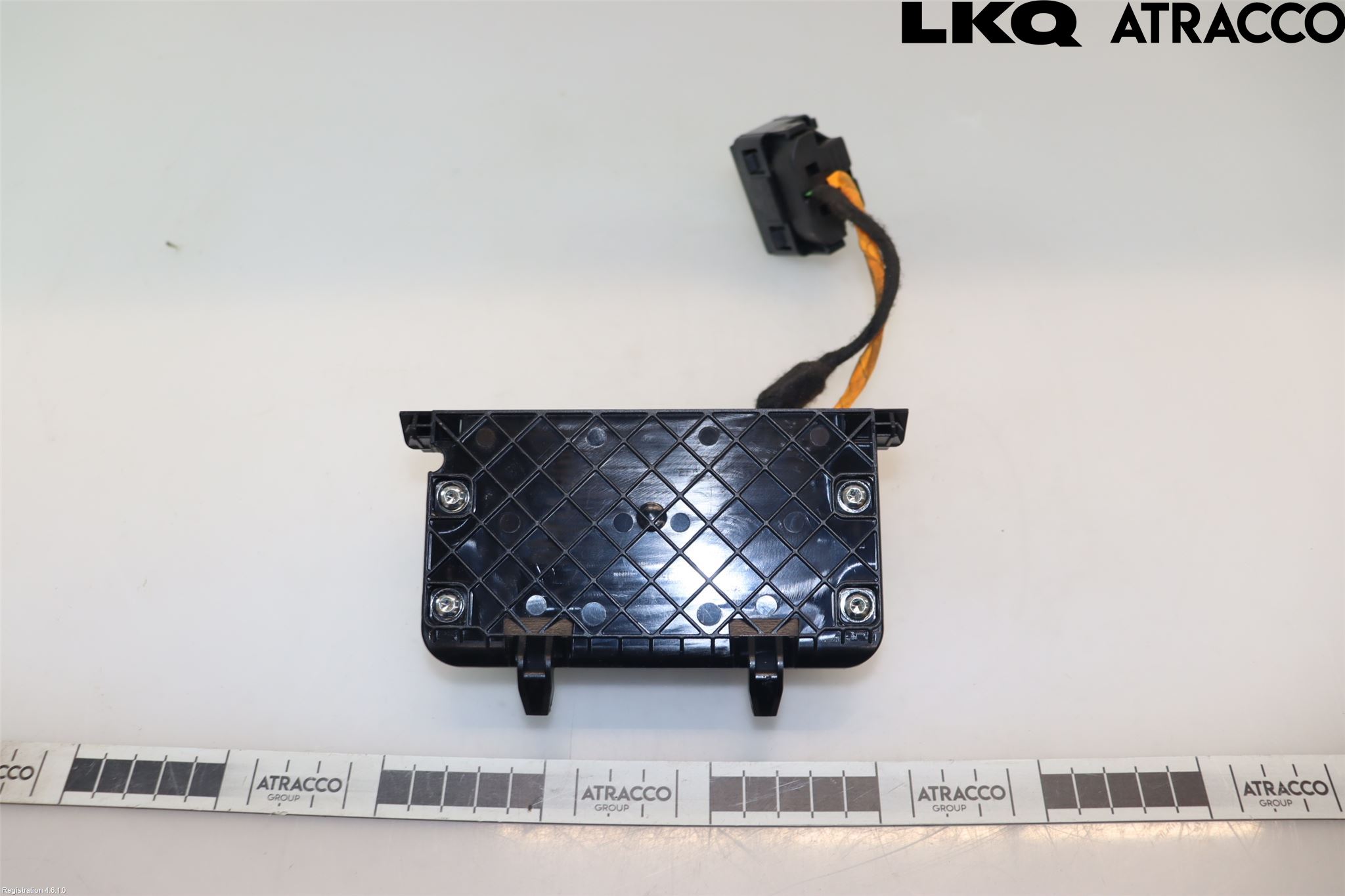 Skoda OCTAVIA (5E) 13-20 Inverter 12 -> 220 V