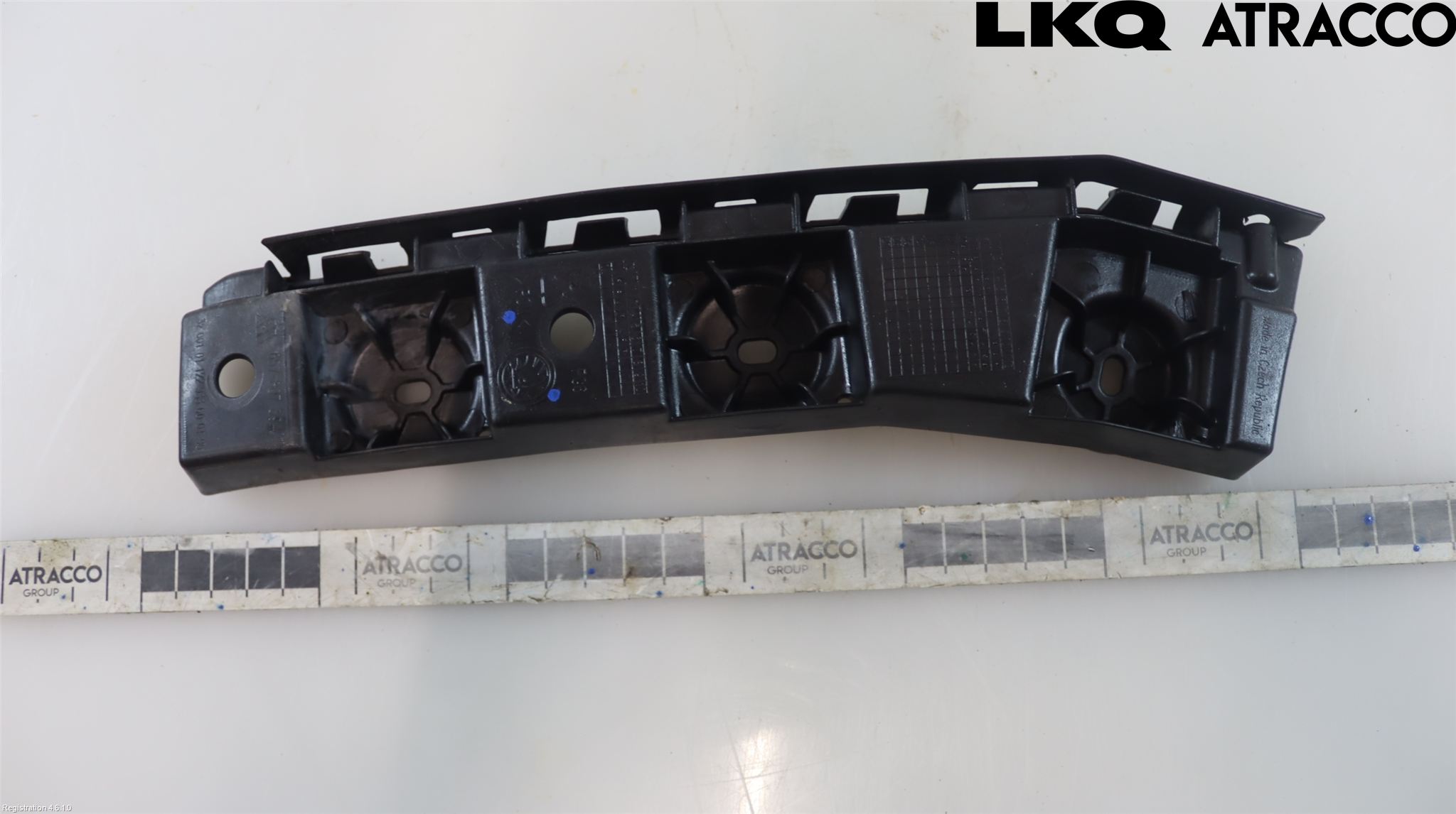 Skoda SCALA 19- Stötfångarfäste Bak Hö