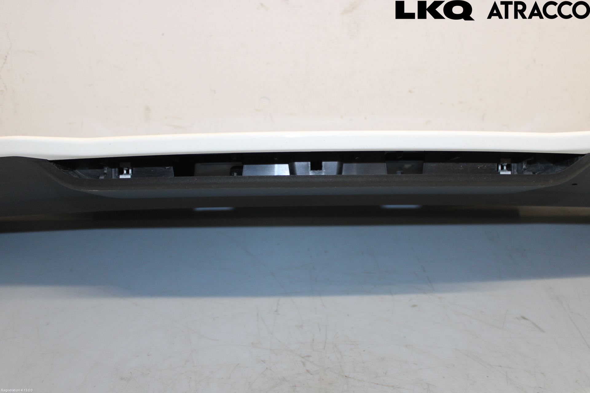 Volkswagen VW TIGUAN 24- Spoiler Baklucka