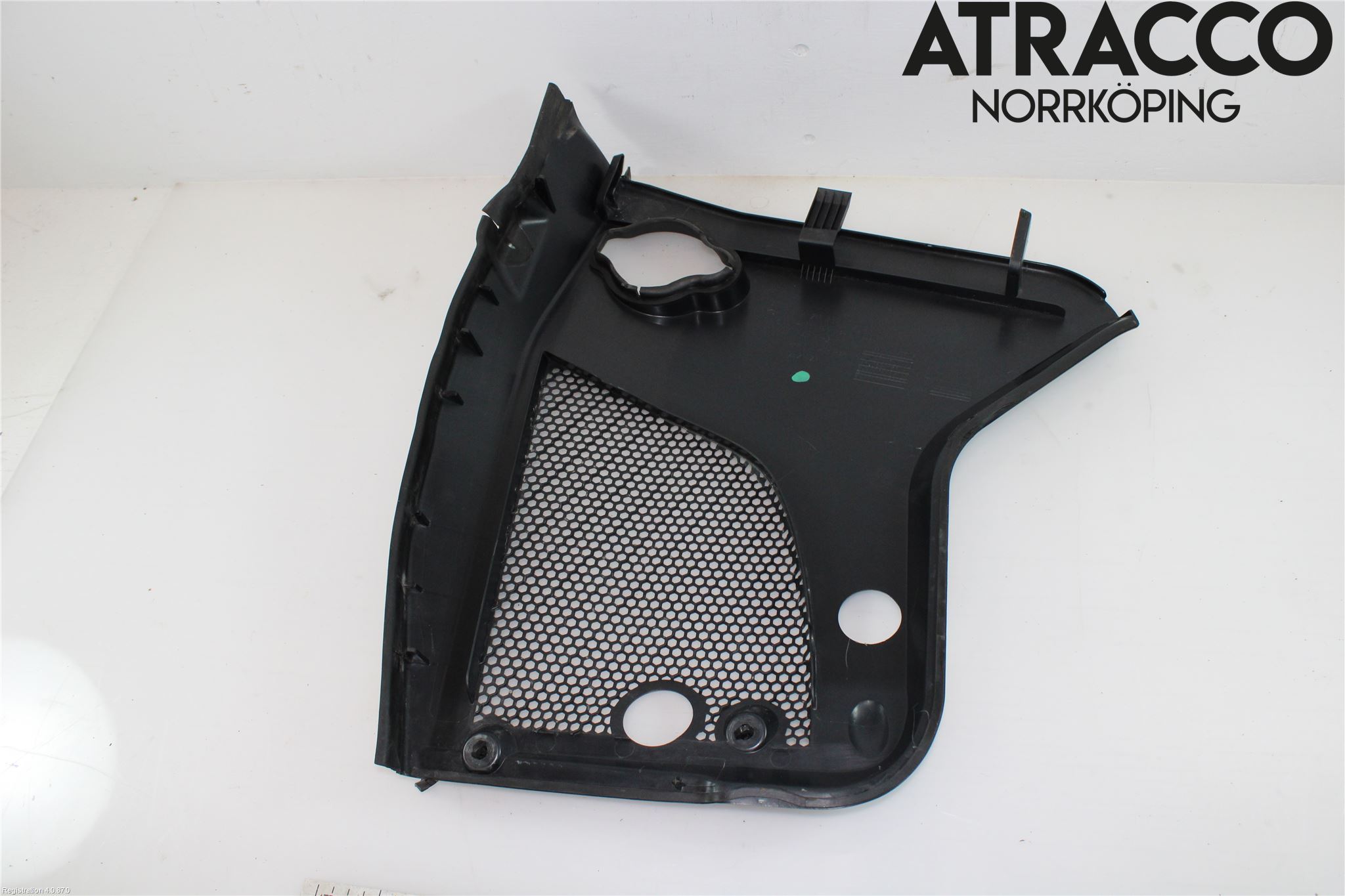 Mercedes-Benz MB E-KLASS (W213) 16-23 Torpedplåt-Torpedplast