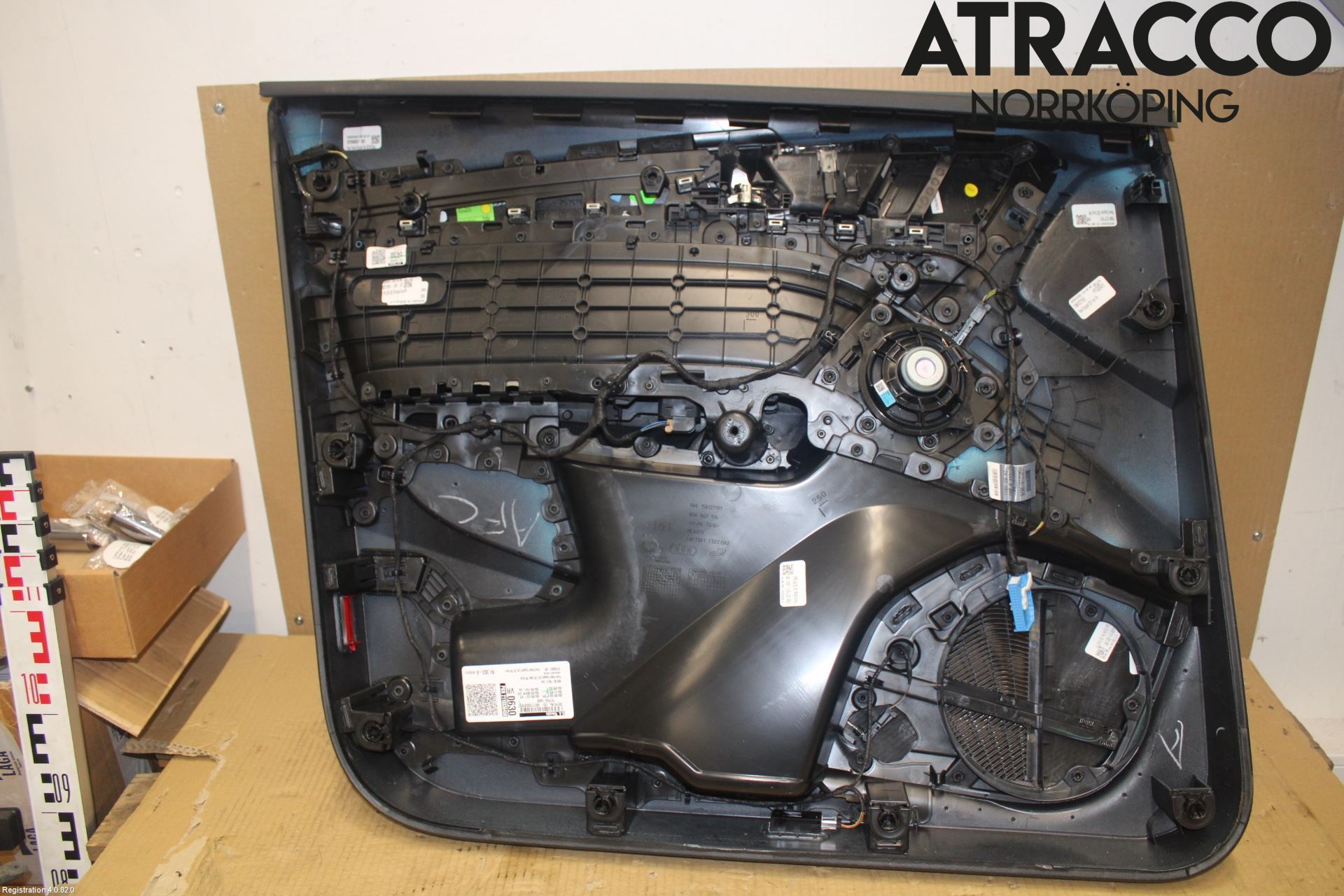 Audi Q5/SQ5 17- Dörrklädsel Hö