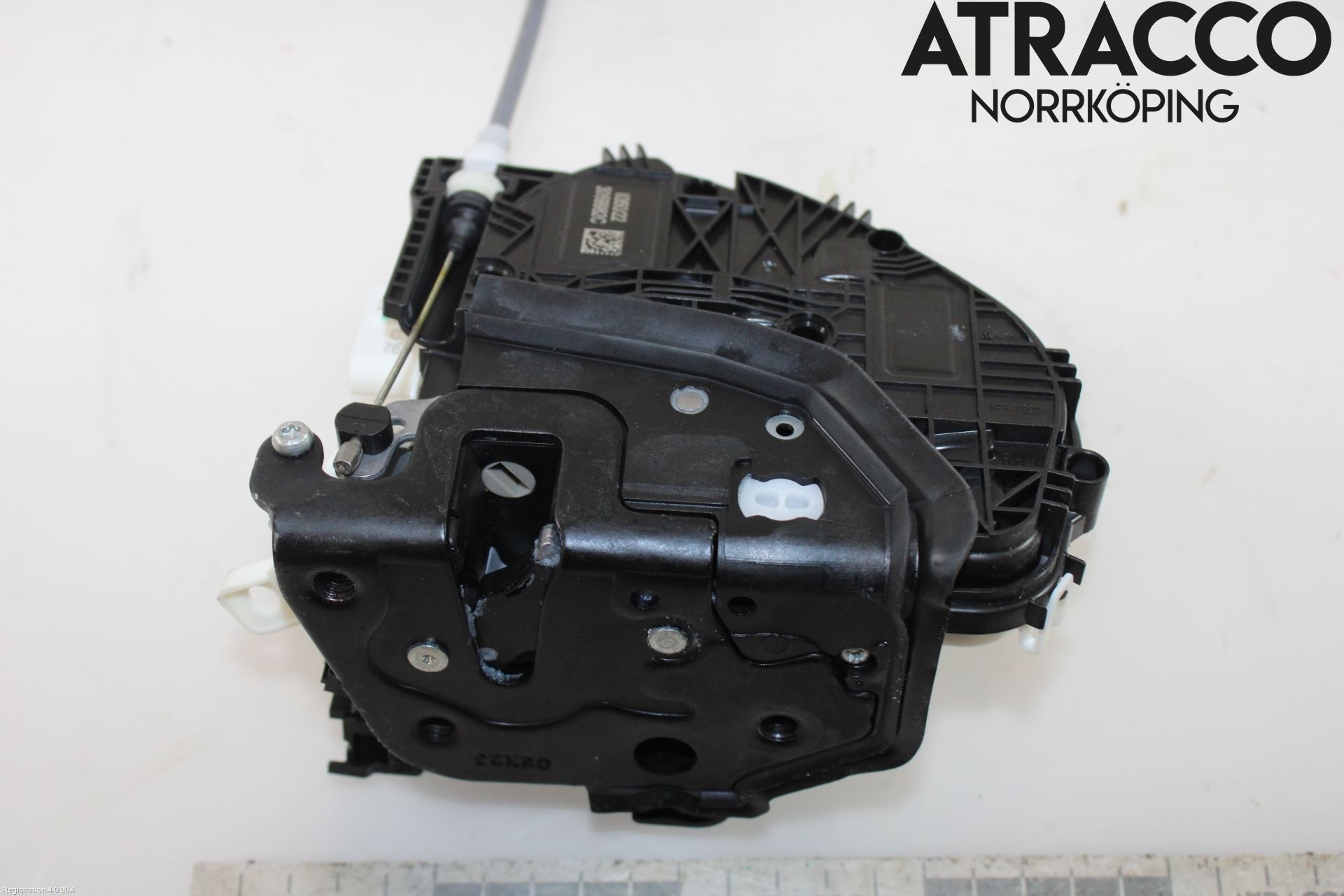 Audi A4/S4 B9 20- Låskista-Dörrlås