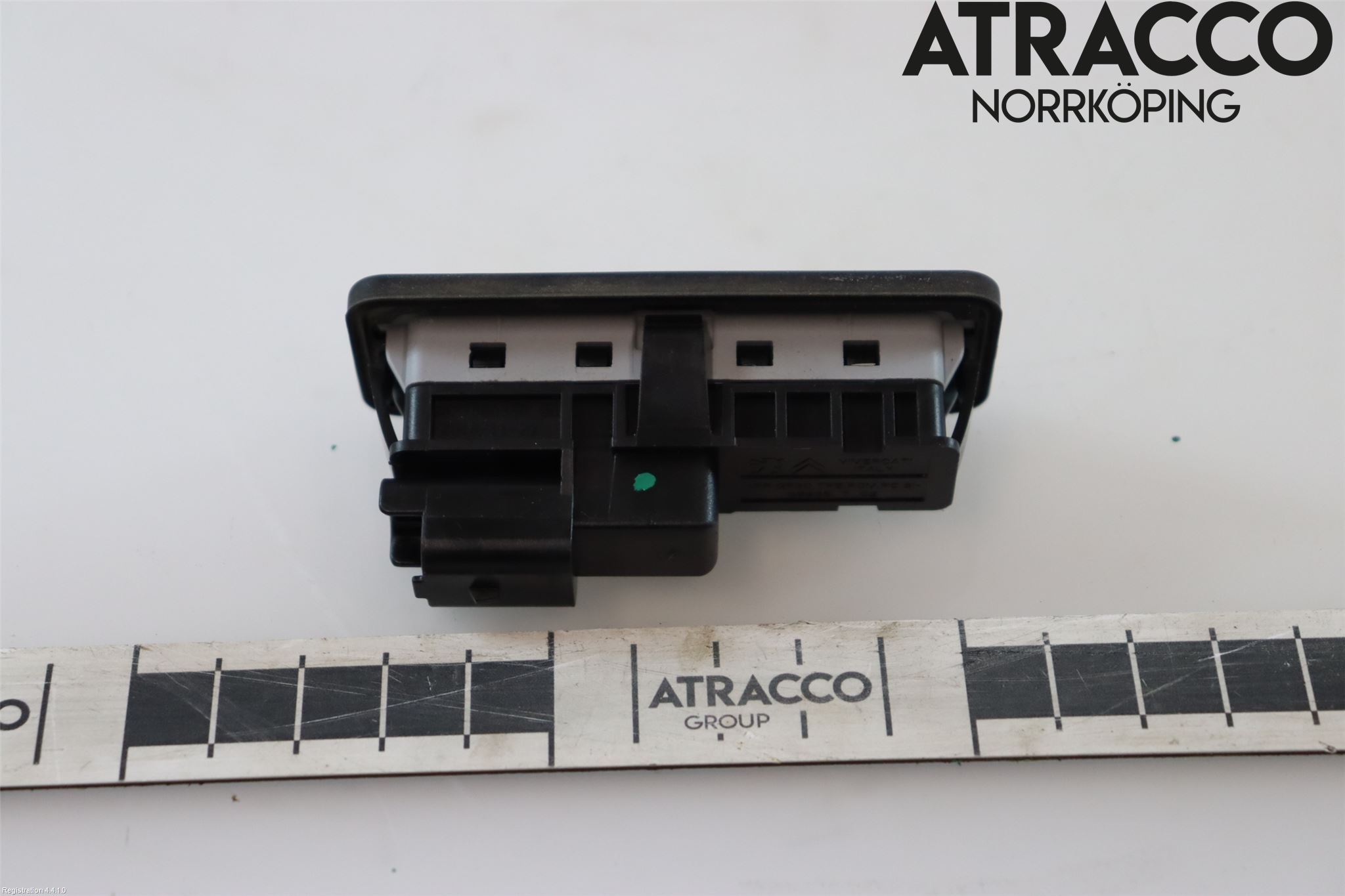 Peugeot 3008 17-24 Bakluckehandtag