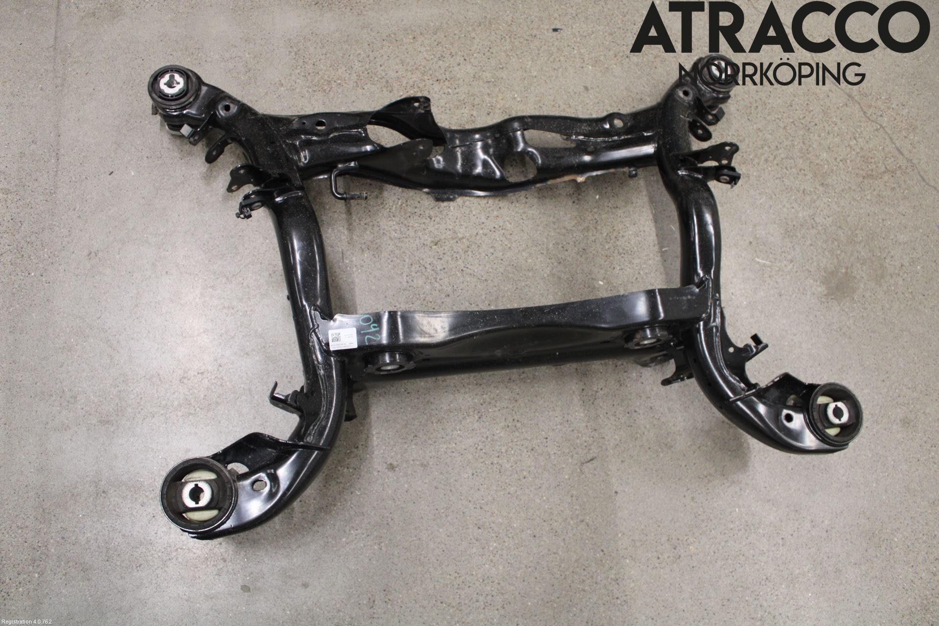 Audi A6 F2/C8 19- Bakaxelbalk