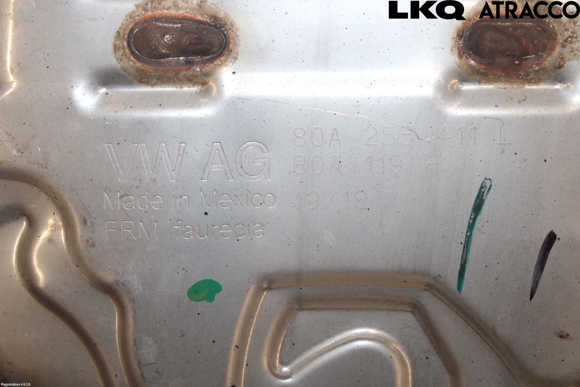 Audi Q5/SQ5 17- Avgas Halvsats