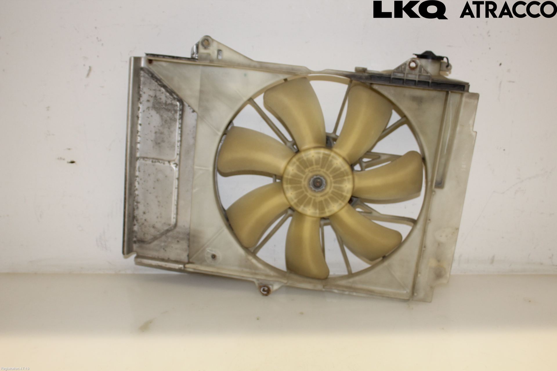 Toyota YARIS P1 03-05 Kylfläkt El